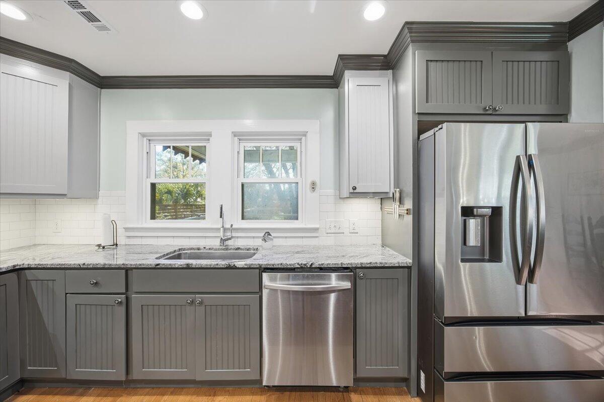 1309 N Edgewater Drive