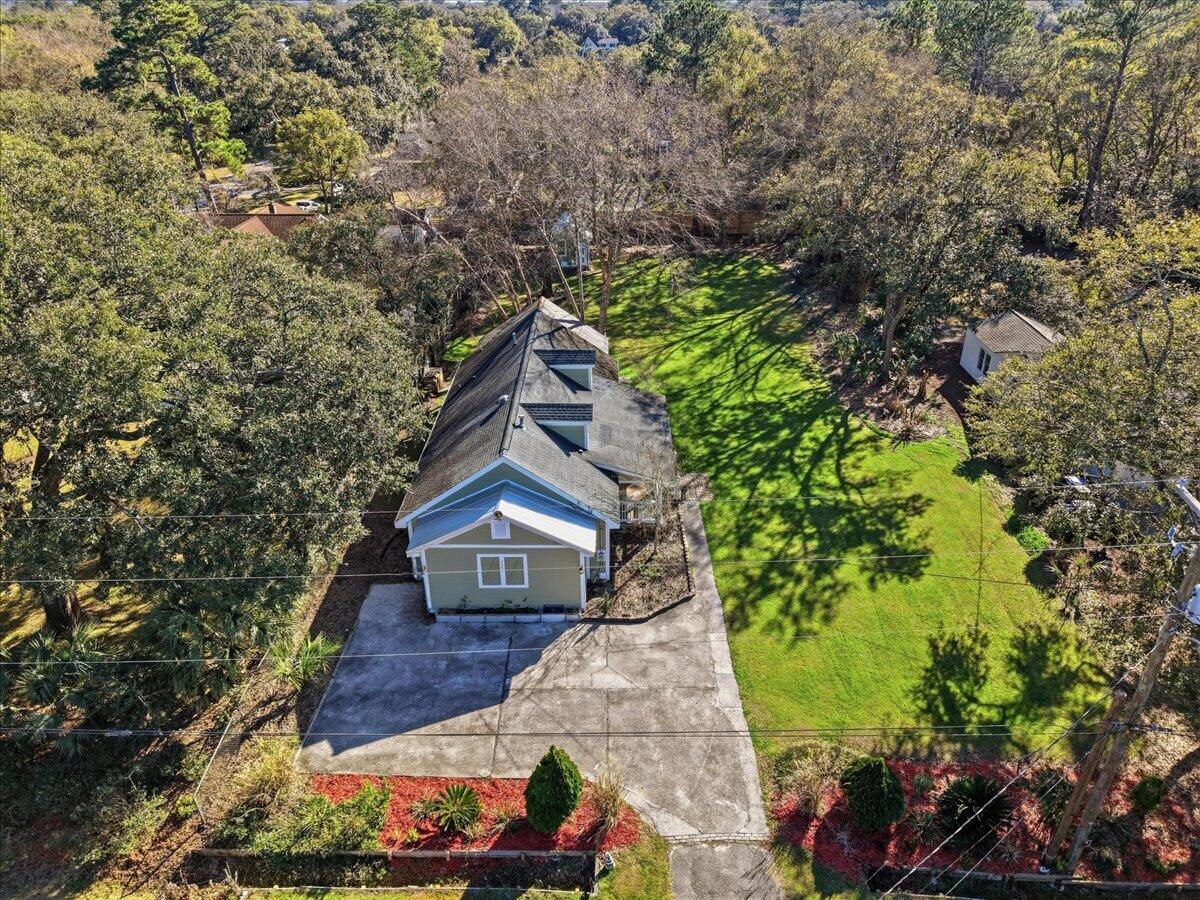 1309 N Edgewater Drive