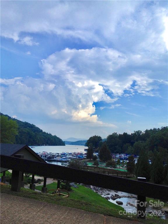 99999 Lake Wood Drive Unit: 82