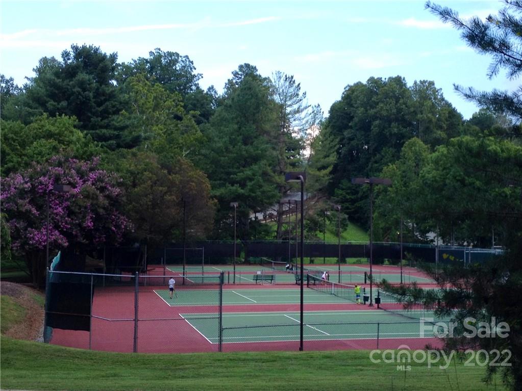 99999 Lake Wood Drive Unit: 82