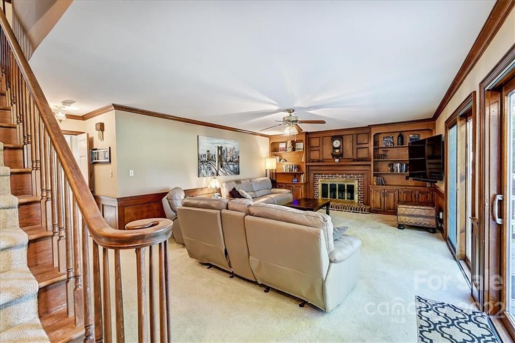 7725 Ridgeloch Place