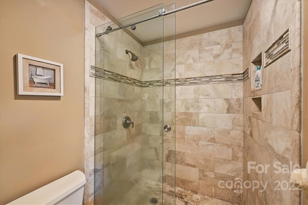 7725 Ridgeloch Place