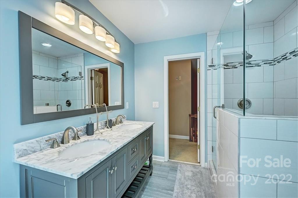 7725 Ridgeloch Place