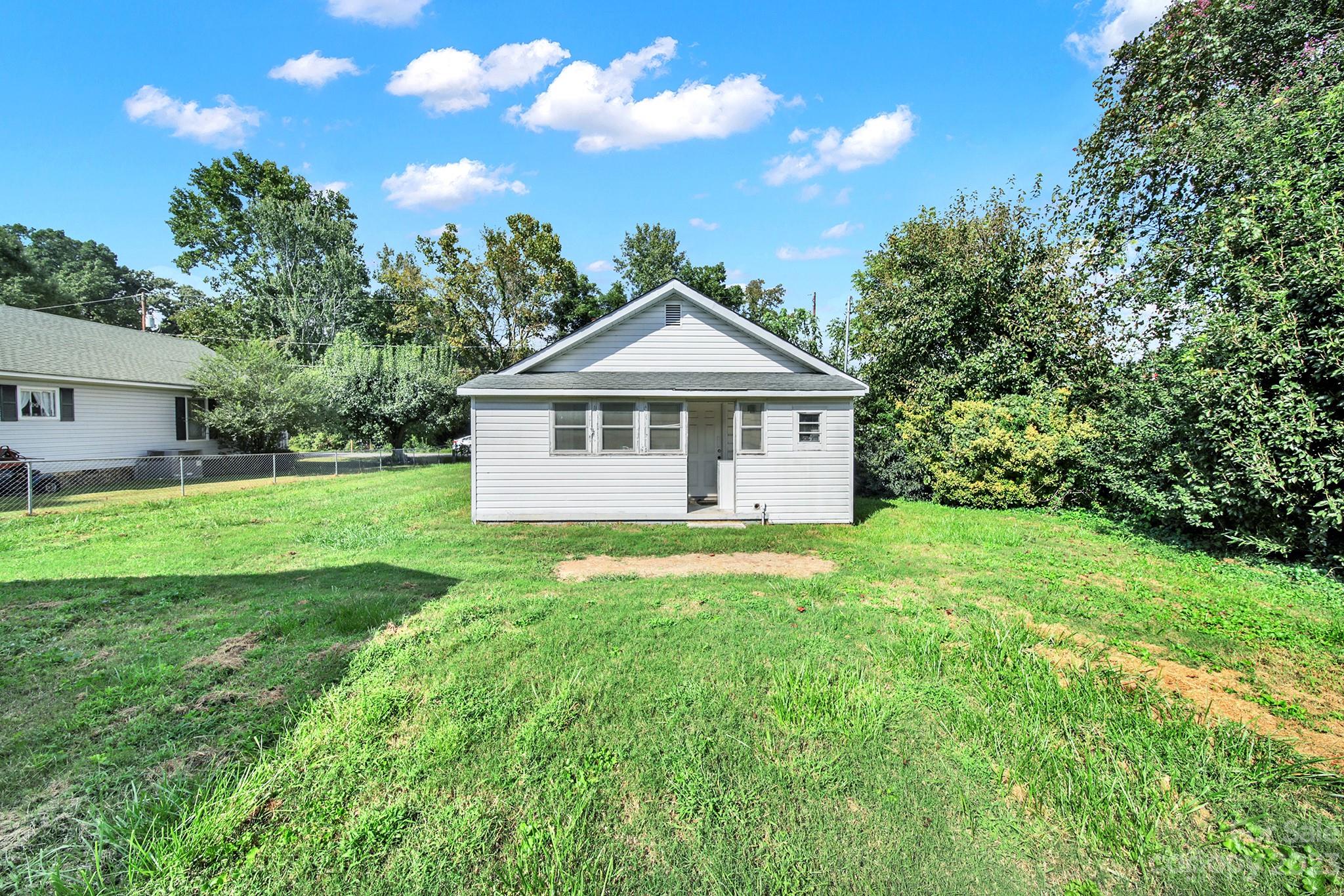 1021 Roosevelt Street