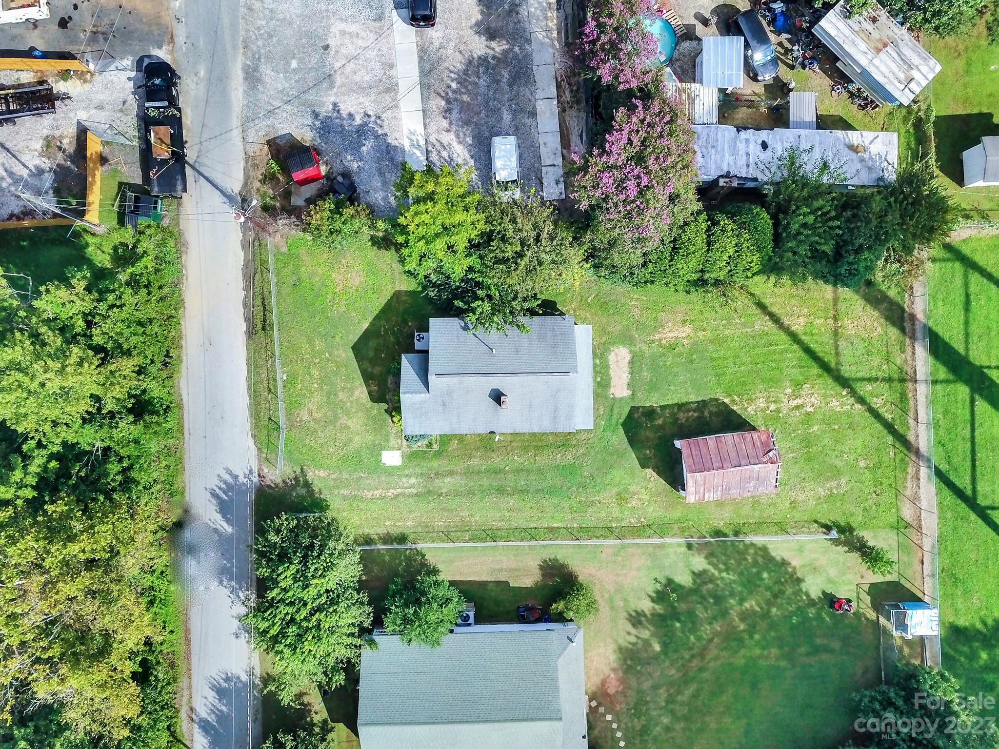 1021 Roosevelt Street