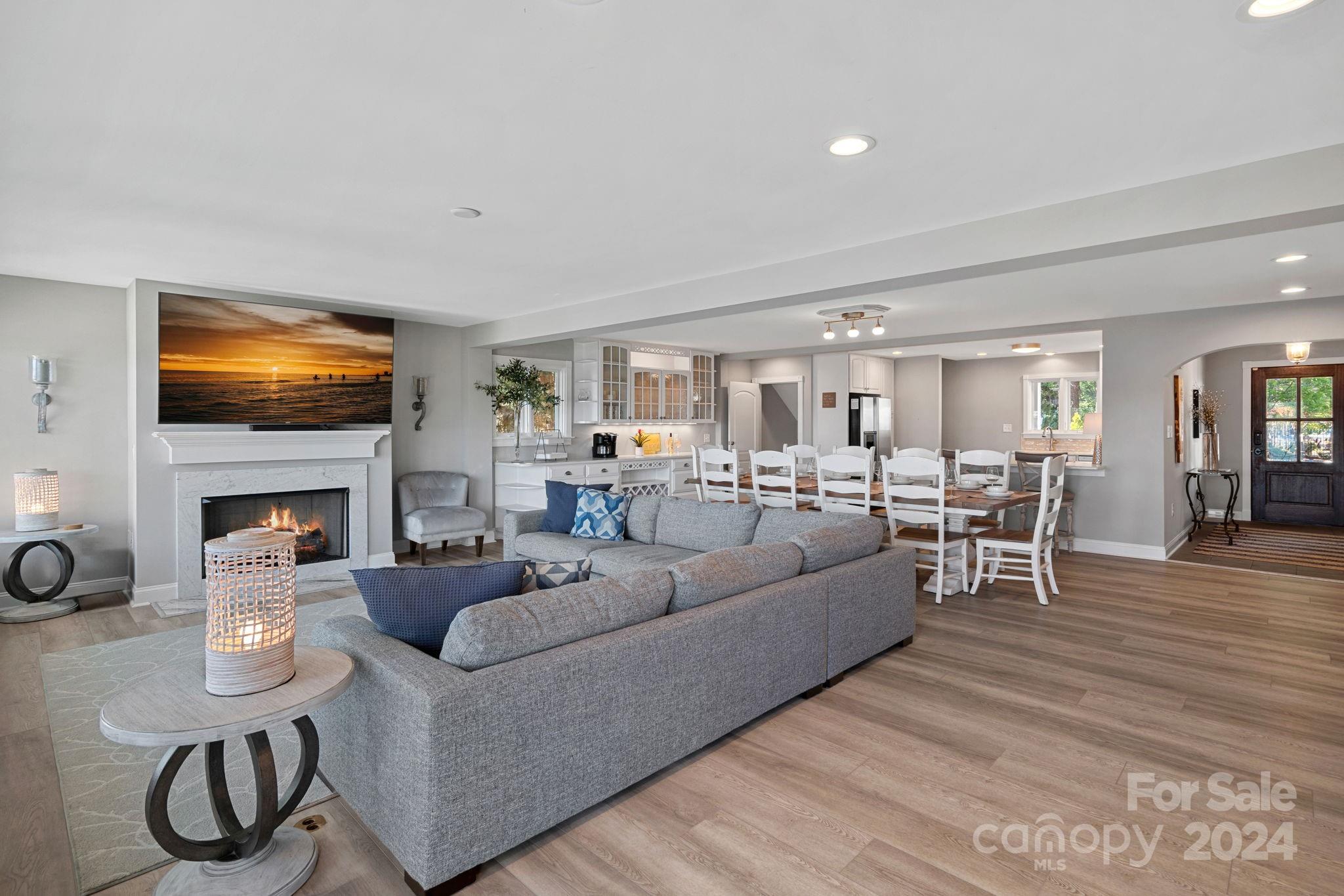 18001 Whispering Oaks Drive