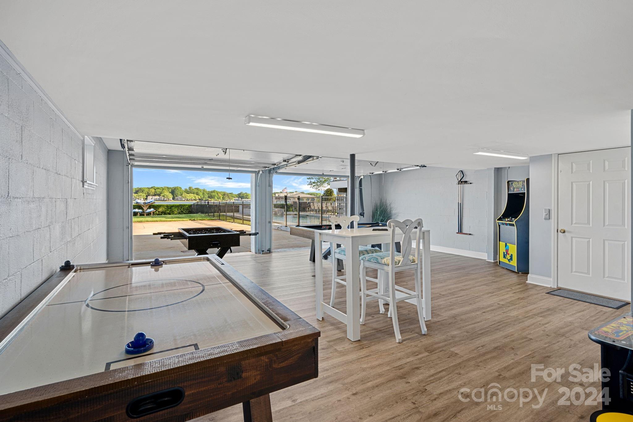 18001 Whispering Oaks Drive