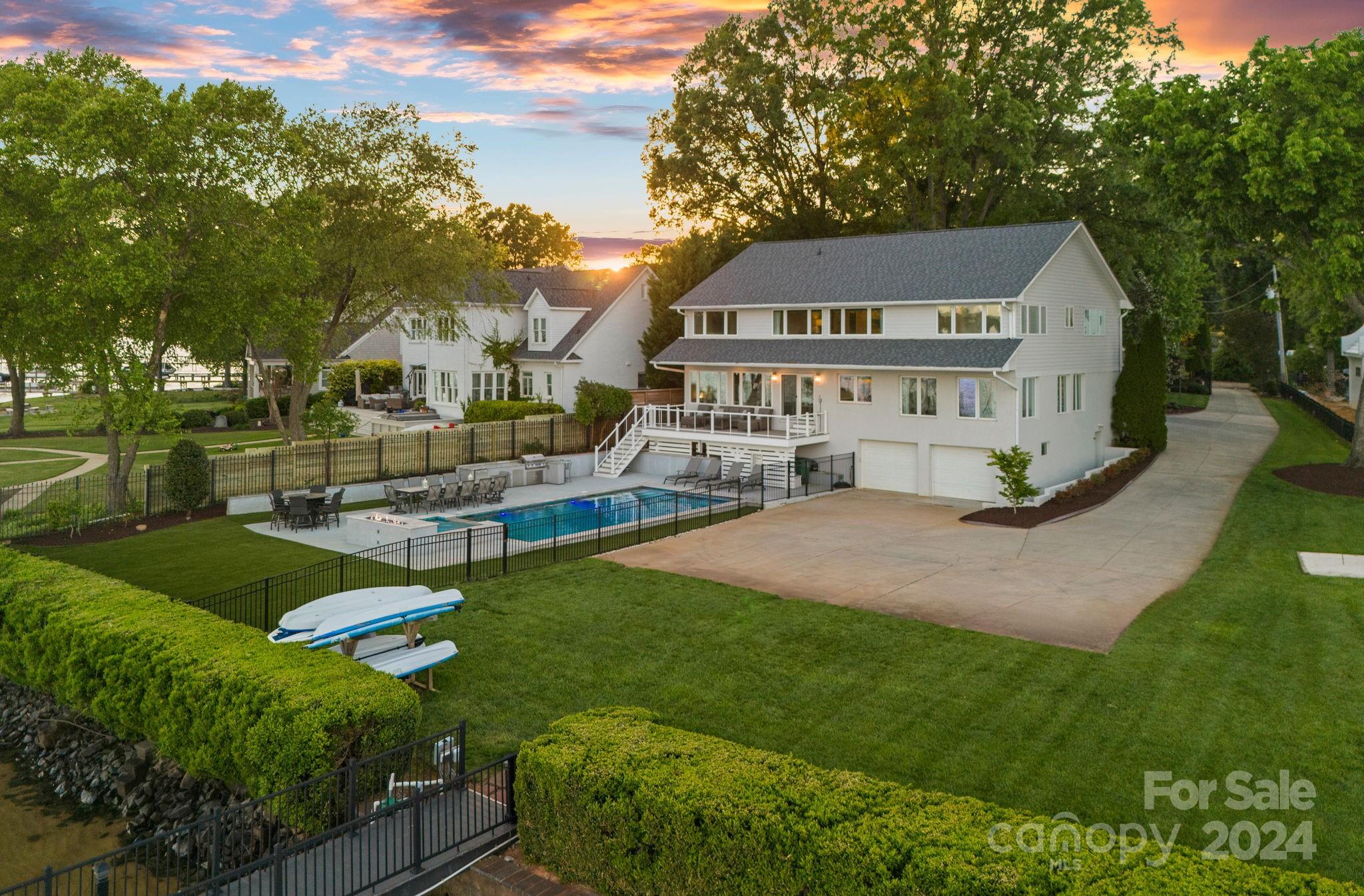 18001 Whispering Oaks Drive