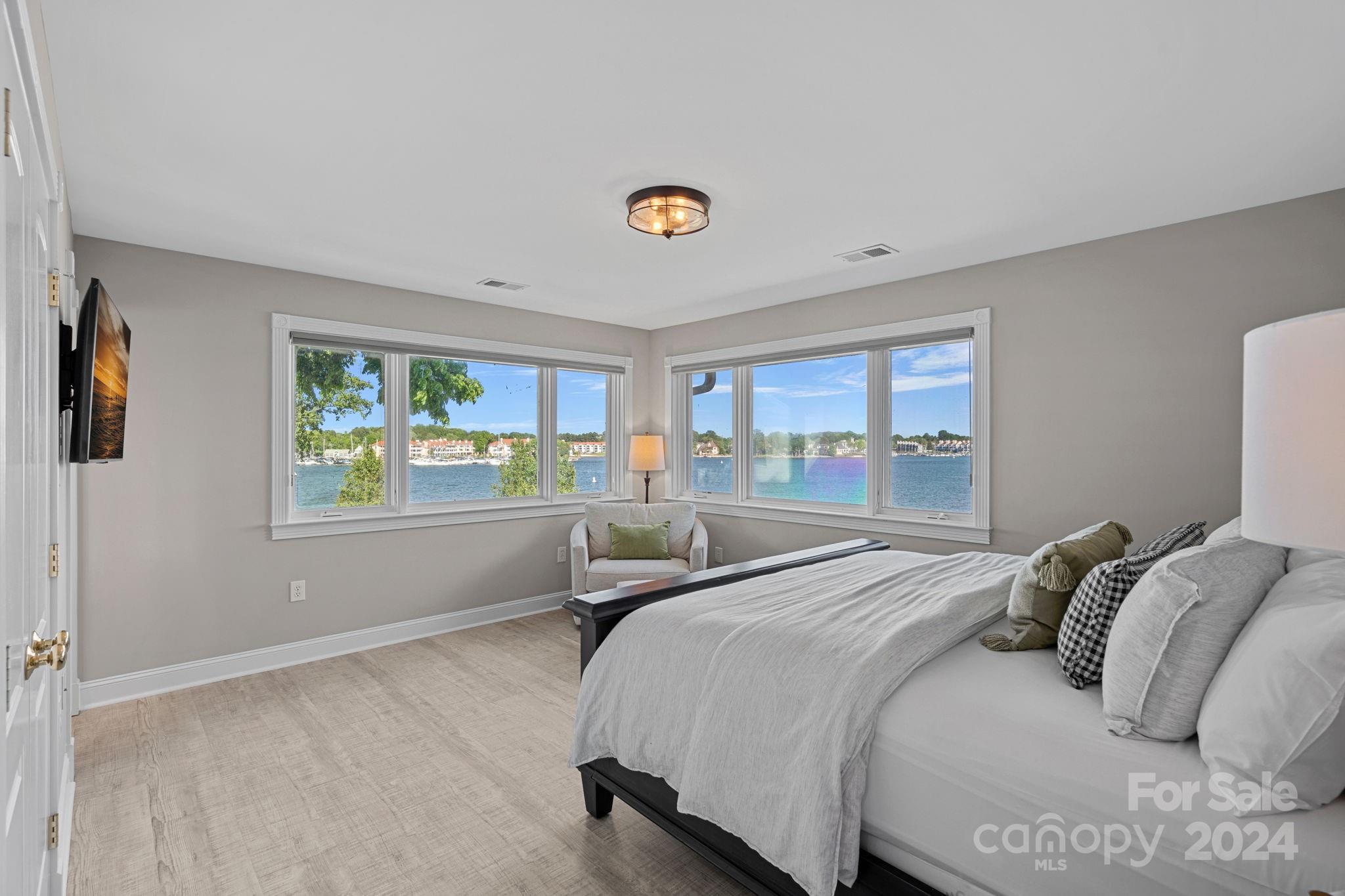 18001 Whispering Oaks Drive