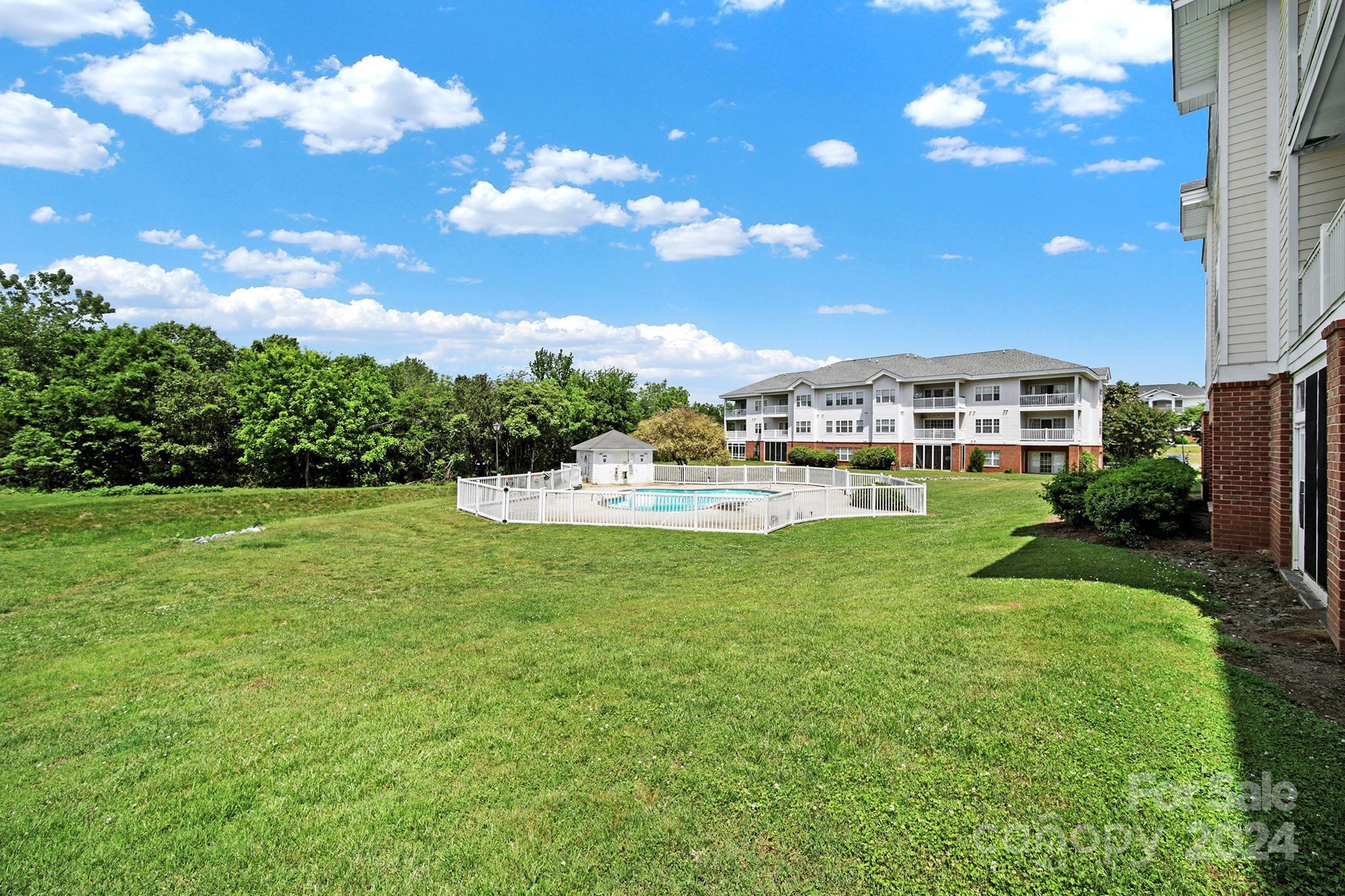 8959 Meadow Vista Road