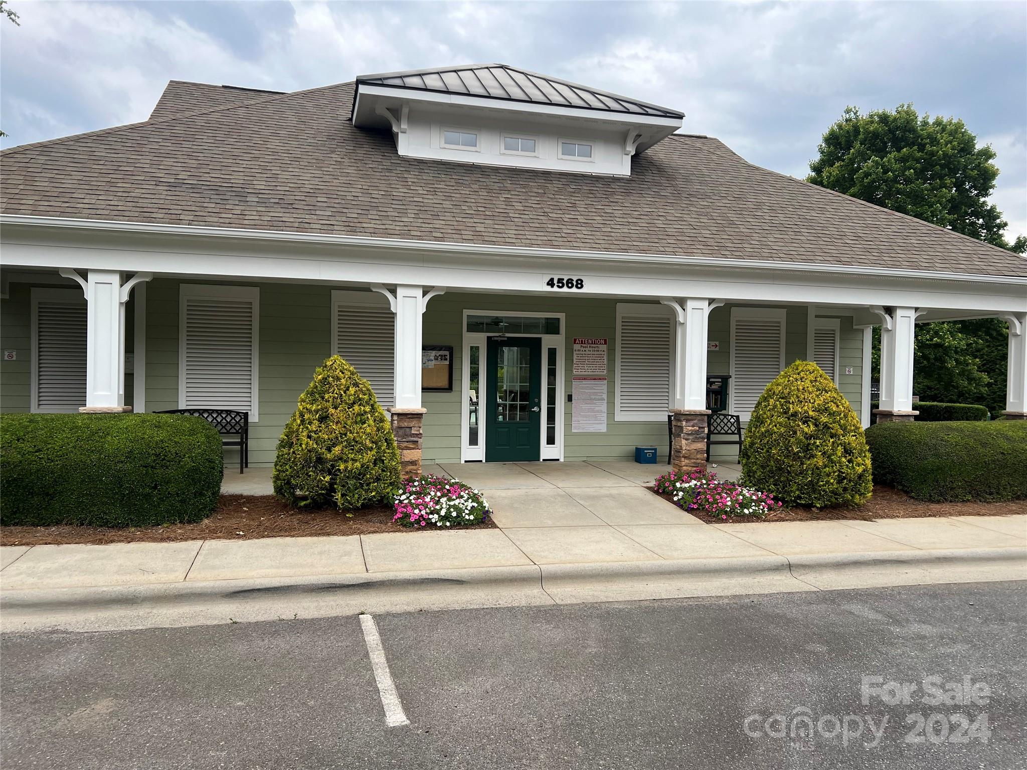 829 Lacebark Drive Unit: 211