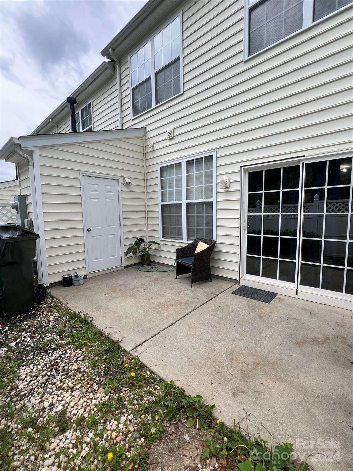 829 Lacebark Drive Unit: 211