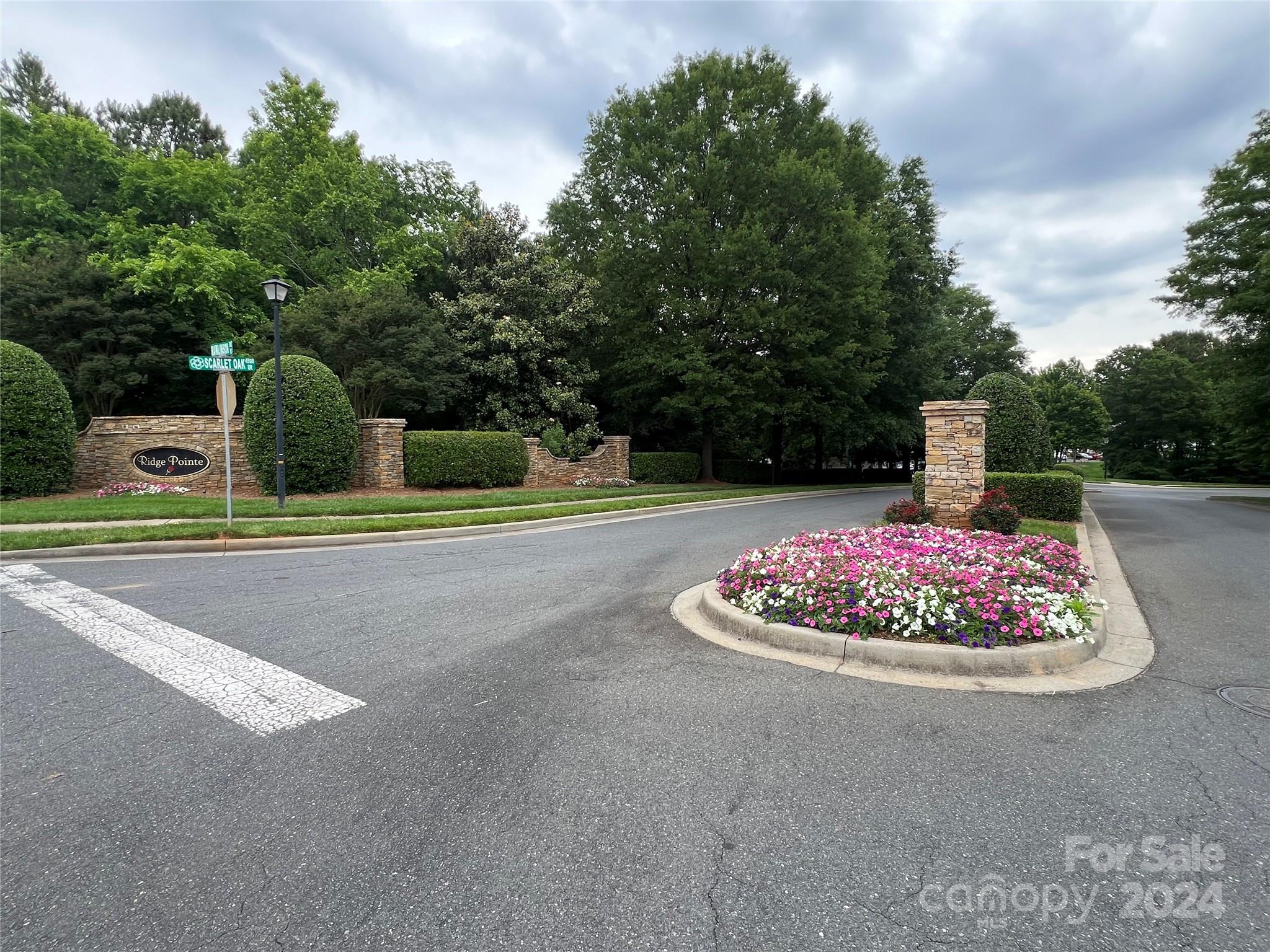 829 Lacebark Drive Unit: 211