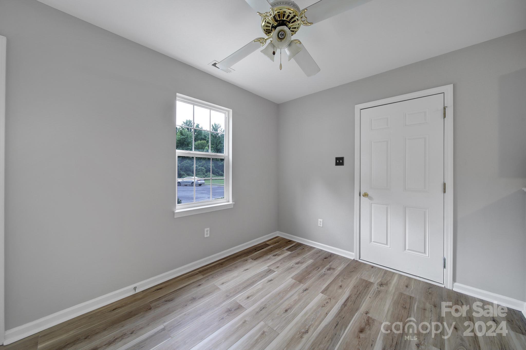 125 Settlemyre Place