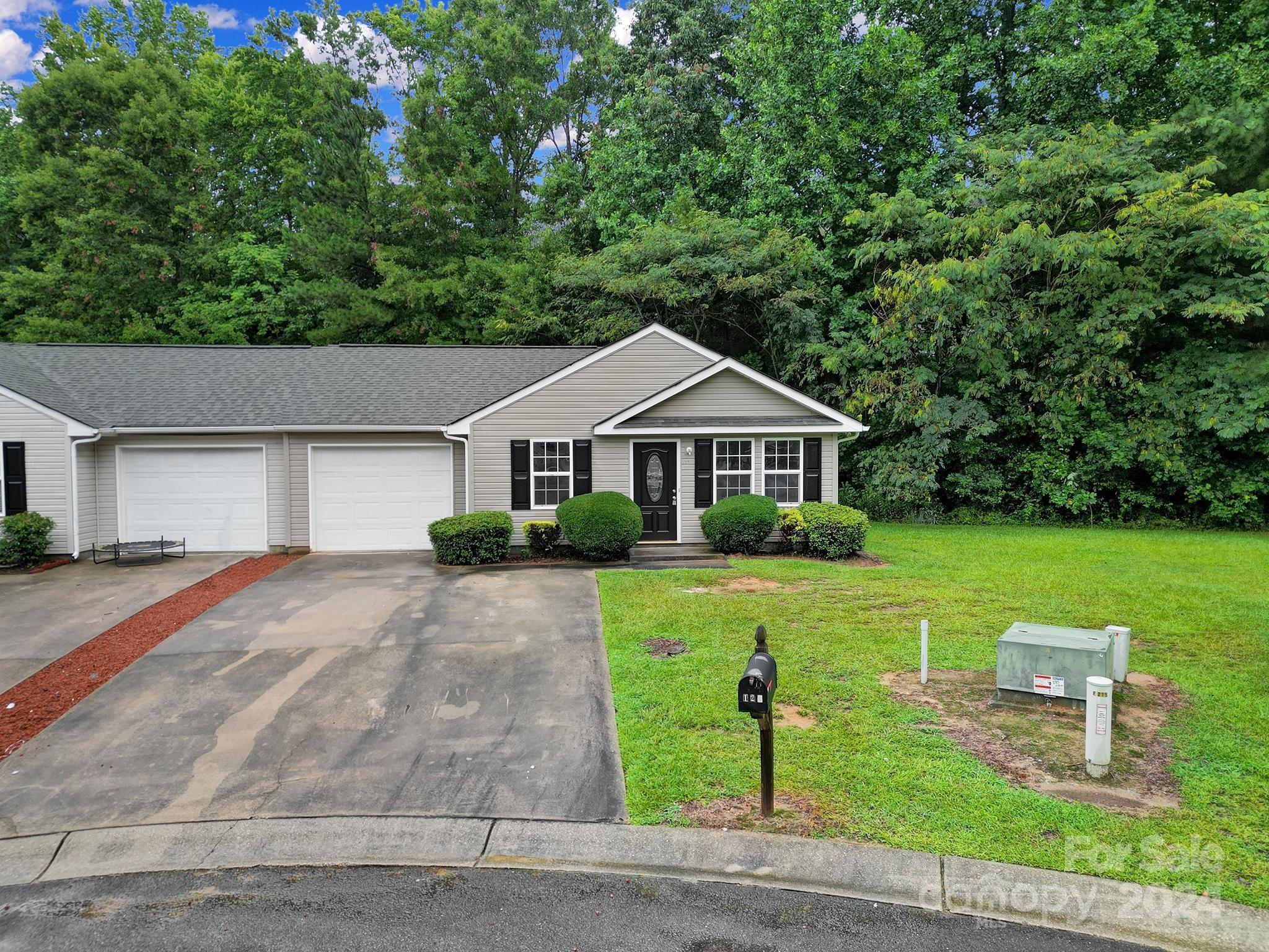 125 Settlemyre Place