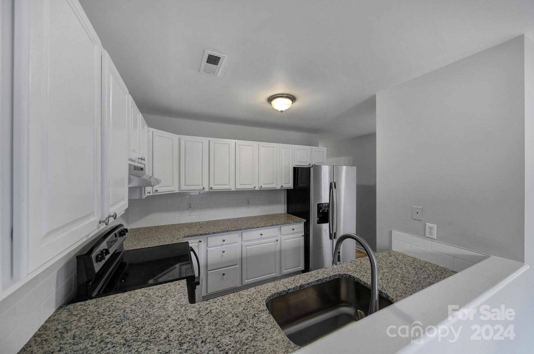 125 Settlemyre Place