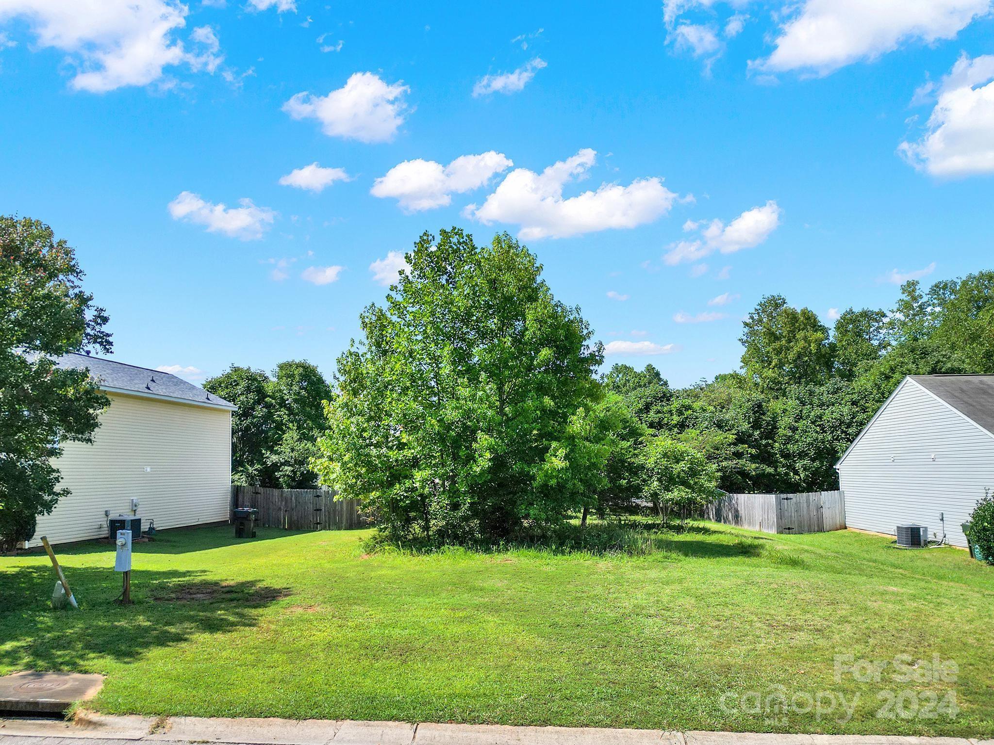 743 Victory Gallop Avenue