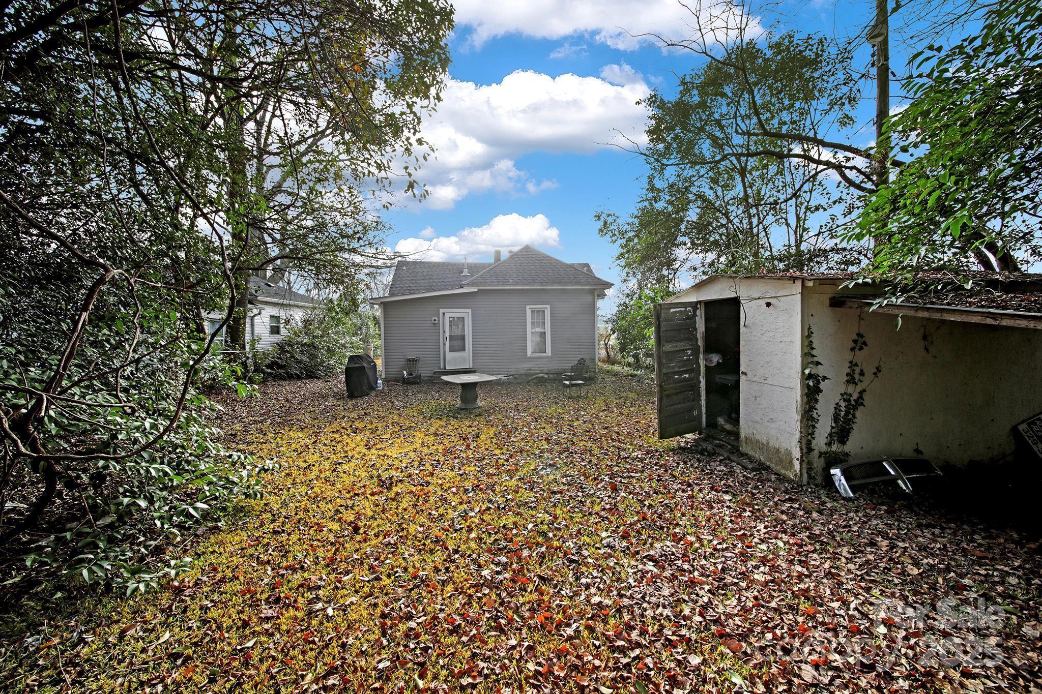 207 Columbia Avenue