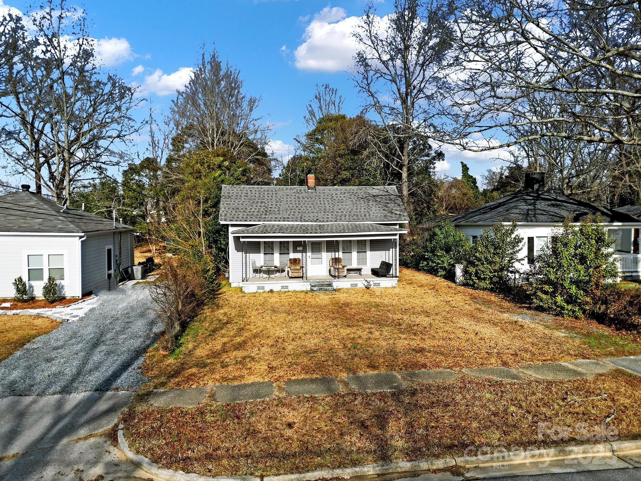 207 Columbia Avenue