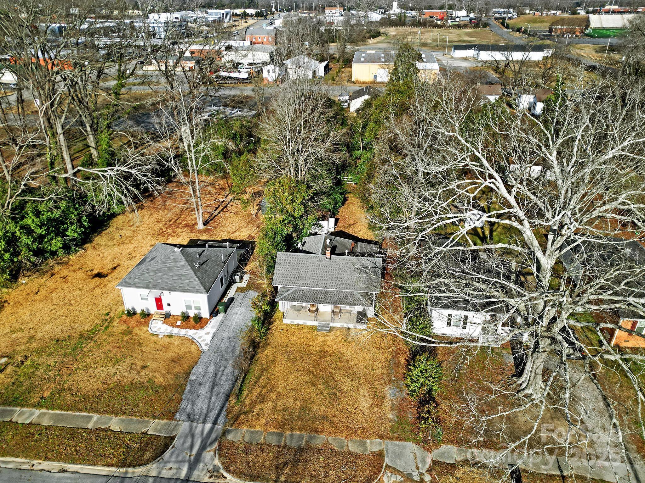 207 Columbia Avenue