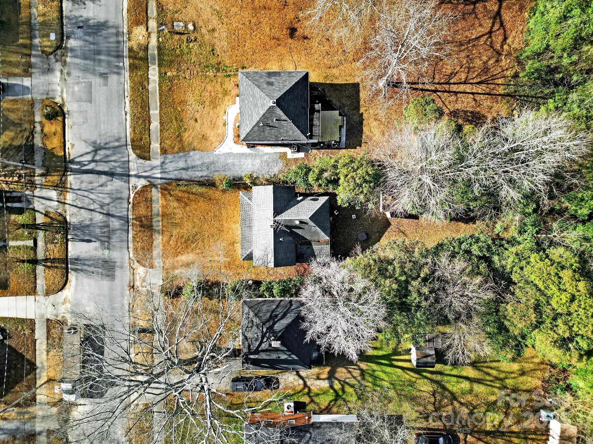 207 Columbia Avenue