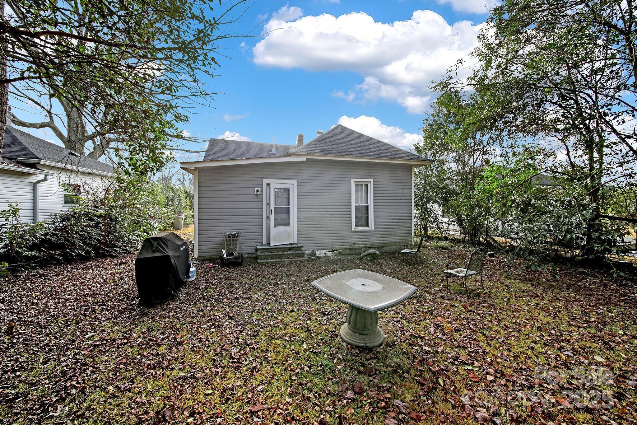 207 Columbia Avenue