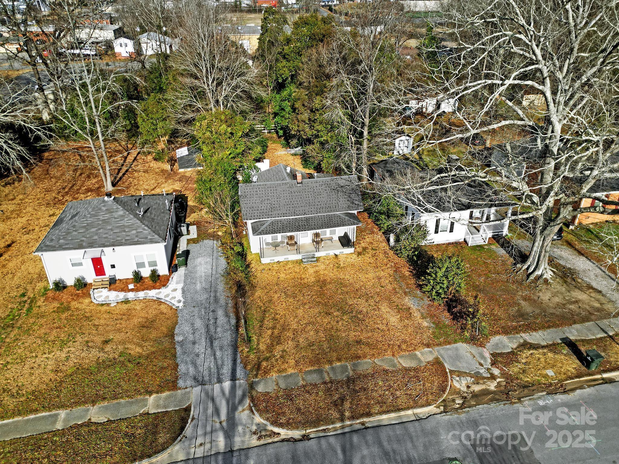 207 Columbia Avenue