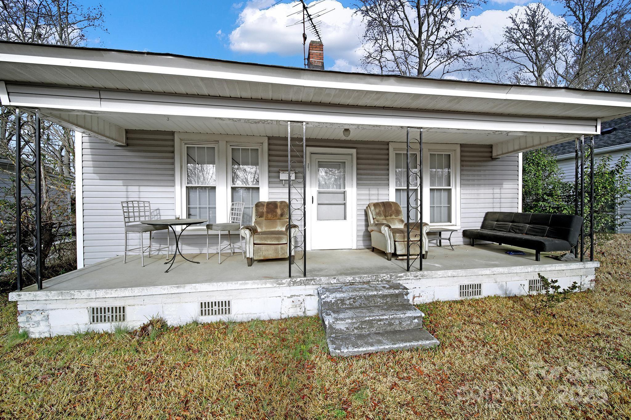 207 Columbia Avenue