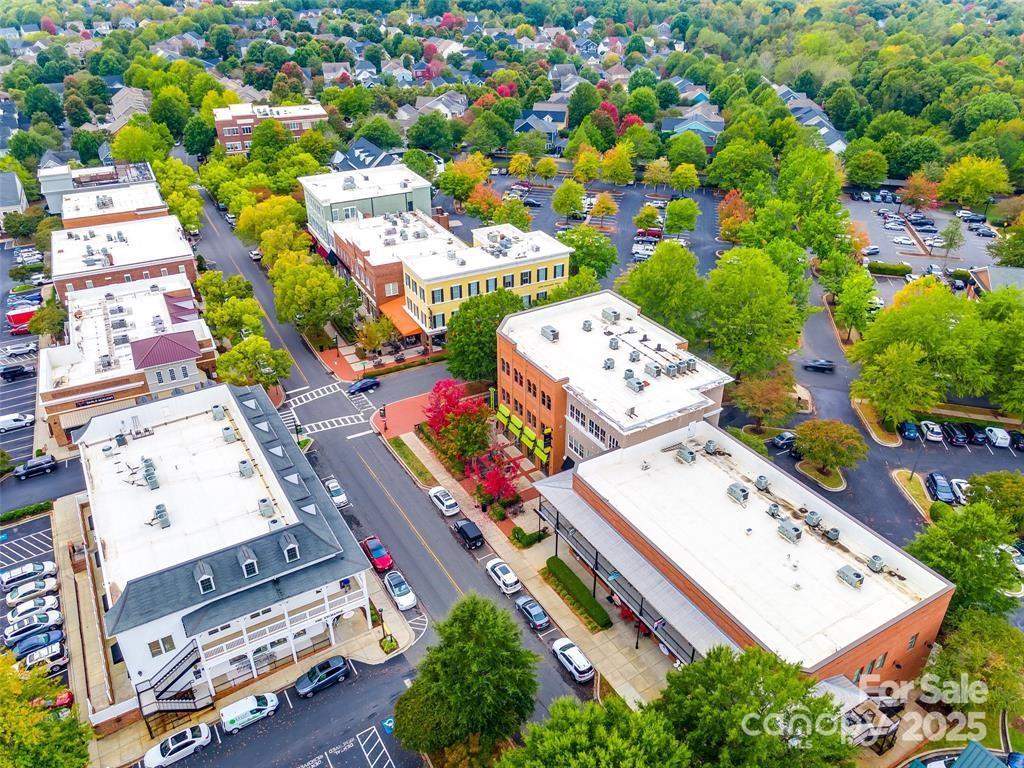 1171 Market Street Unit: 202