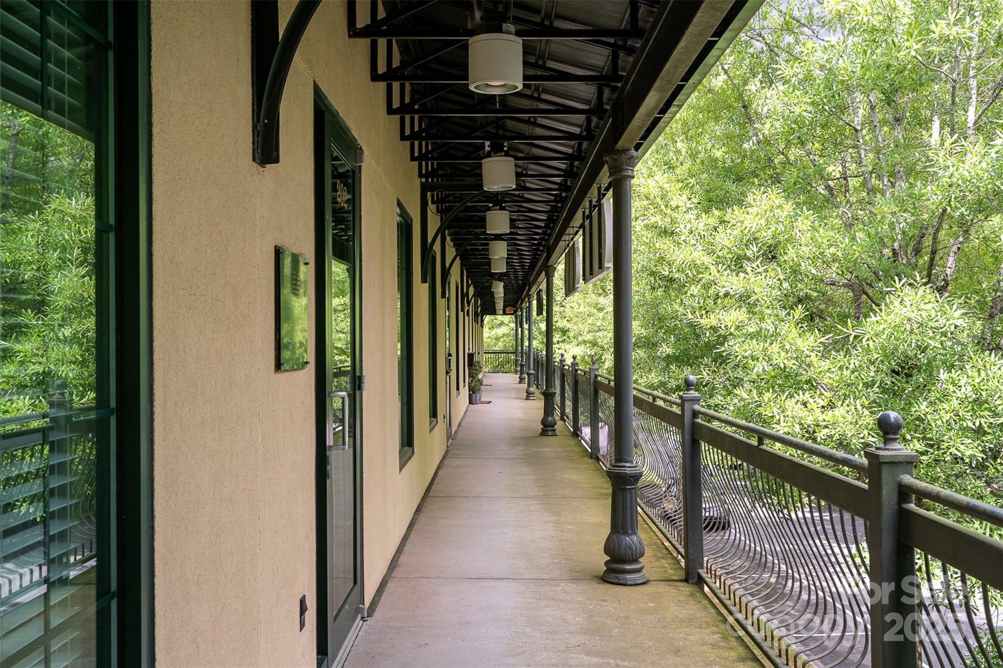 1171 Market Street Unit: 202