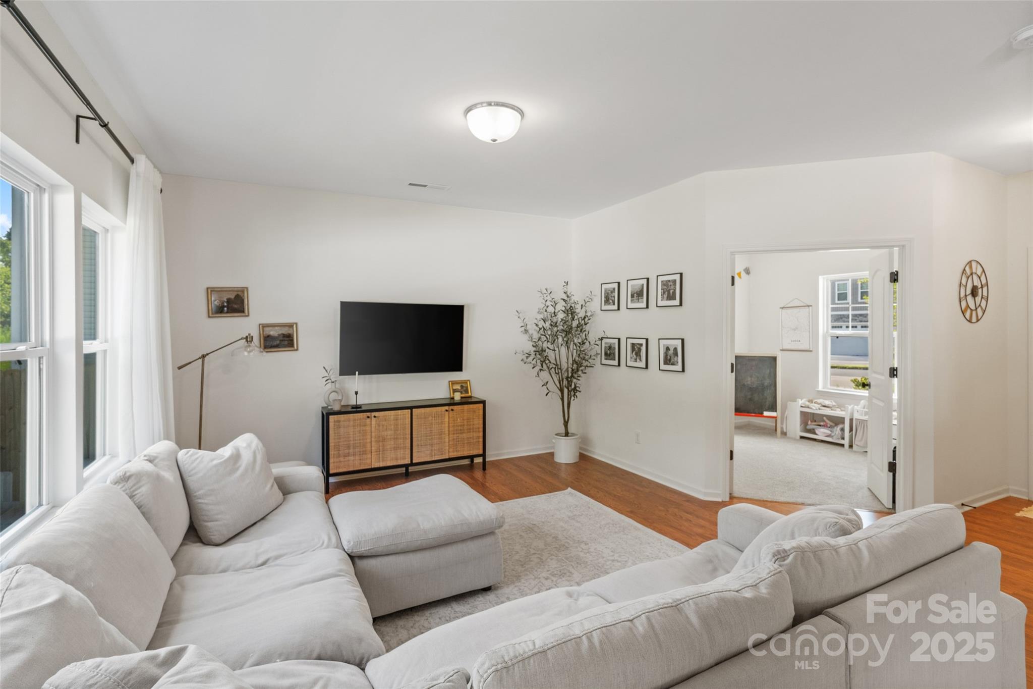 5113 Arbordale Way