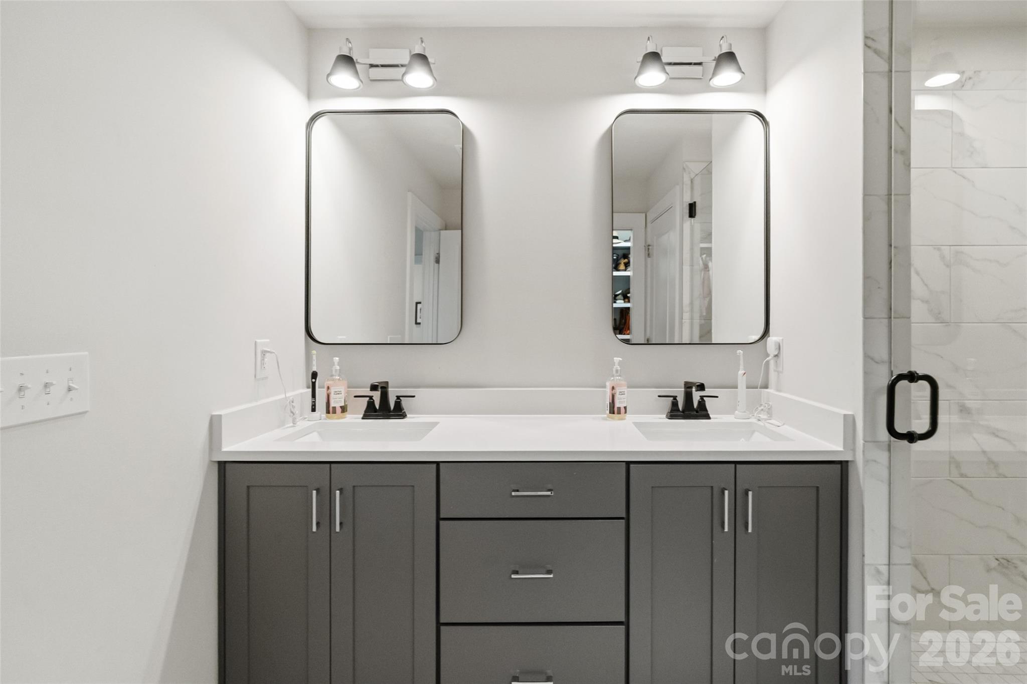 1549 Pinecrest Avenue