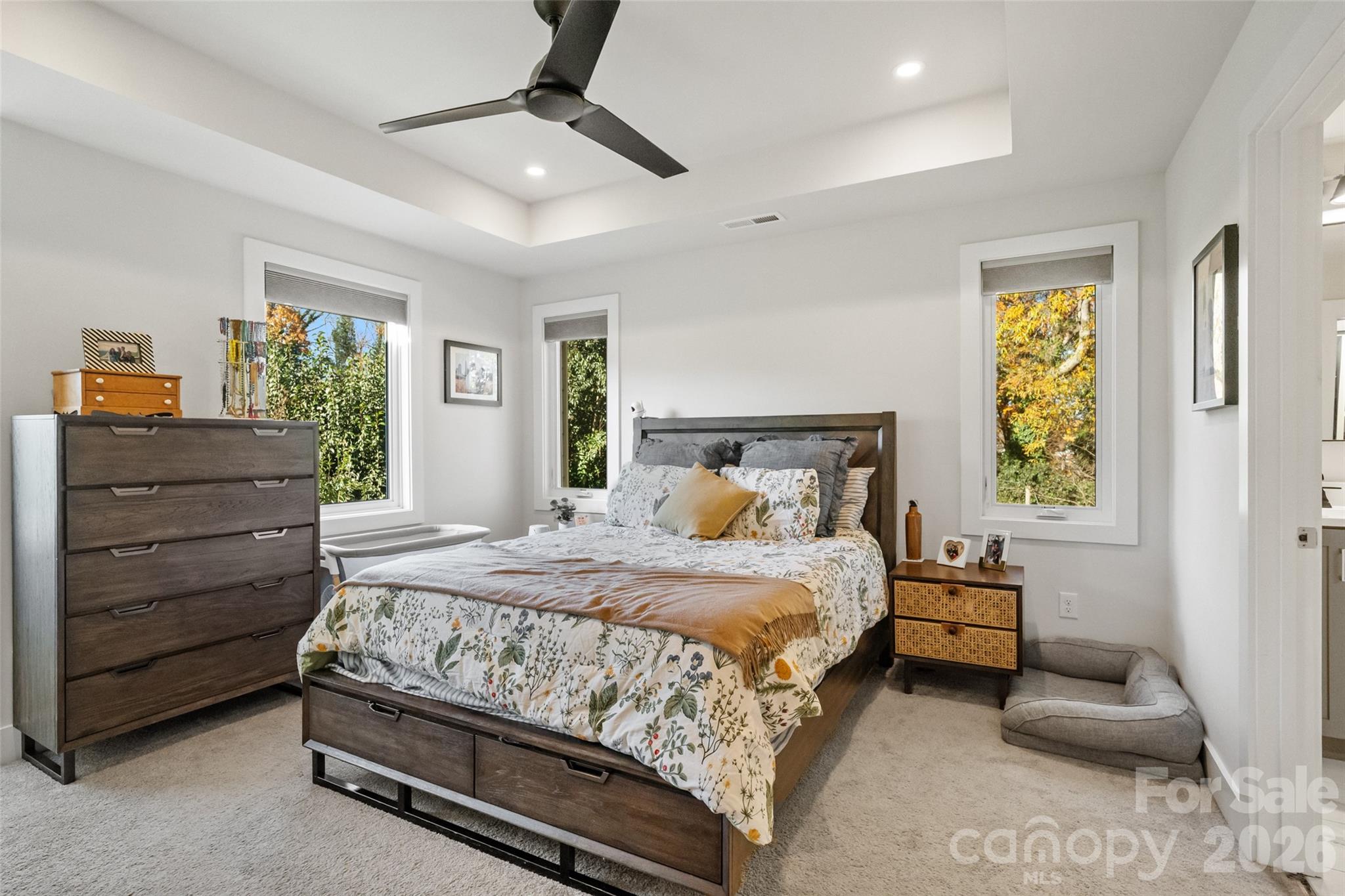 1549 Pinecrest Avenue