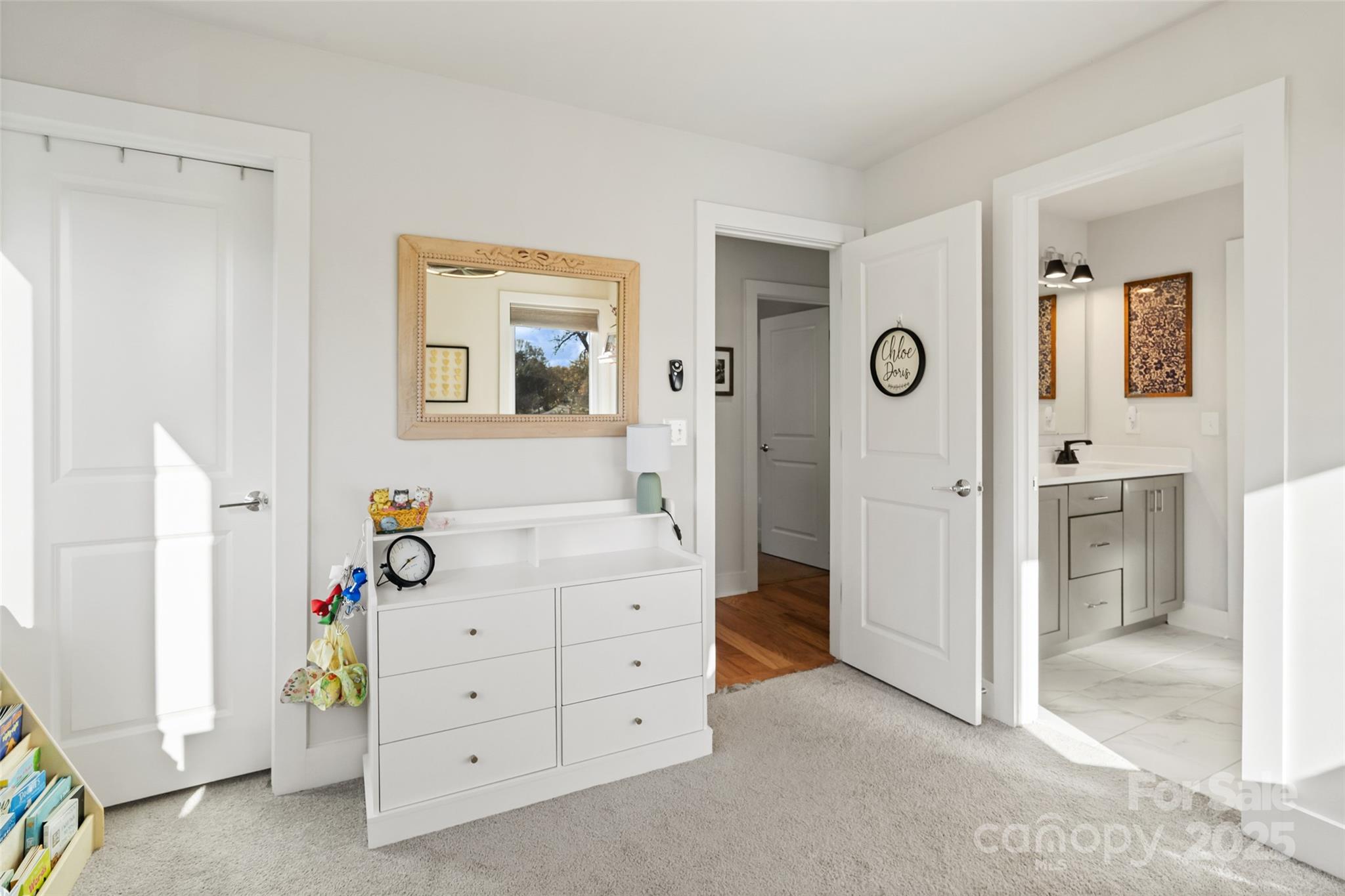 1549 Pinecrest Avenue