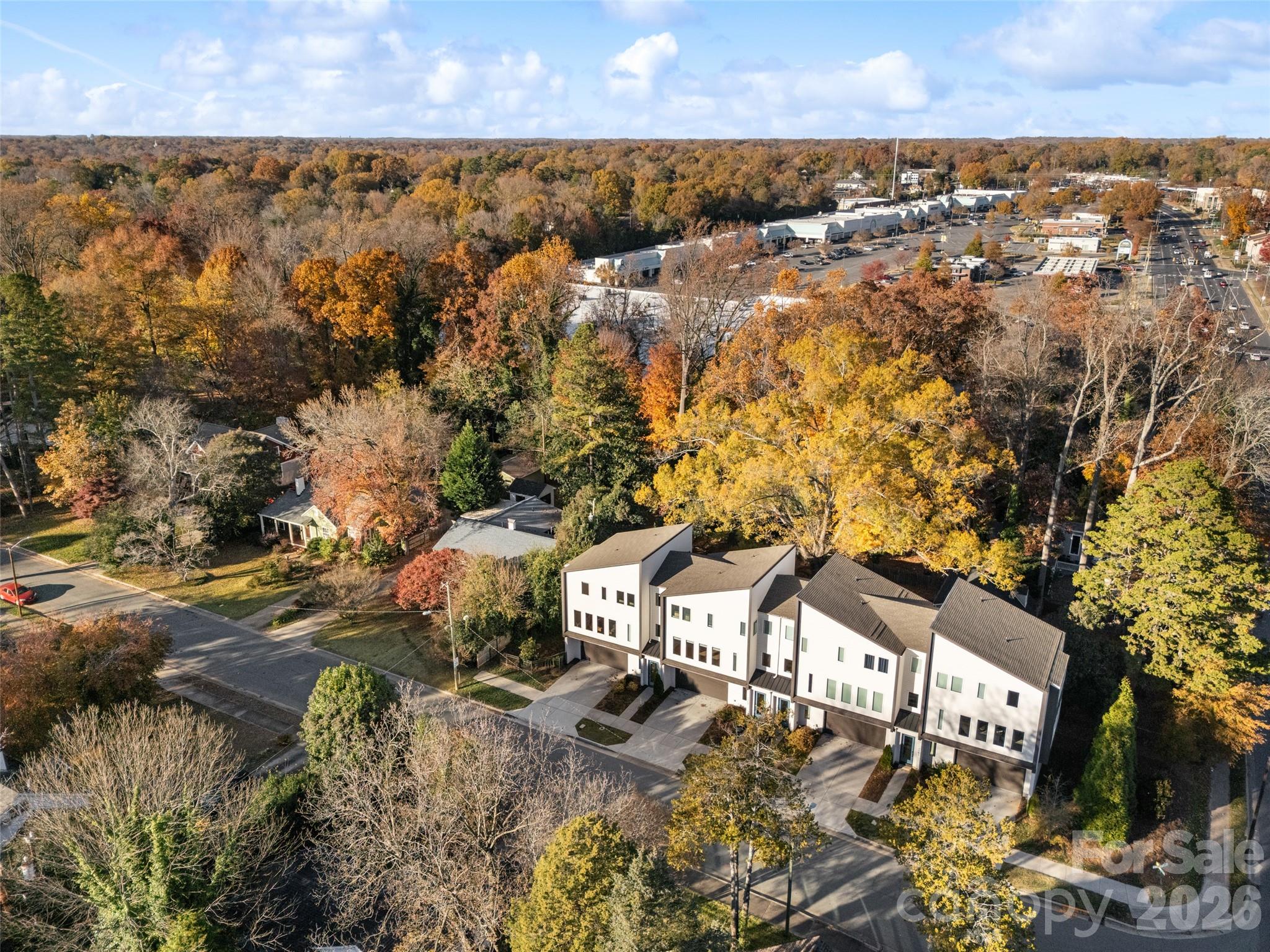 1549 Pinecrest Avenue