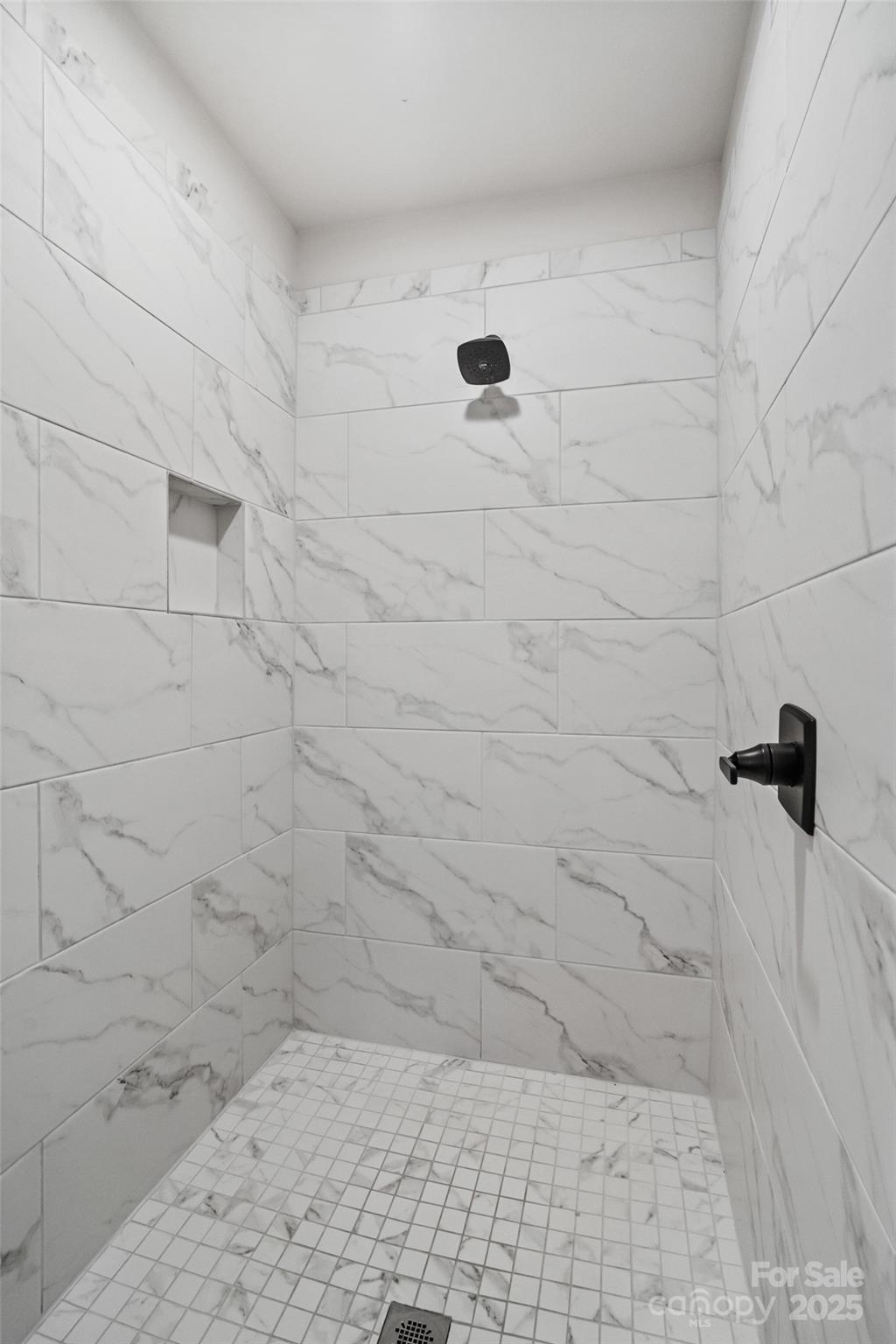 1549 Pinecrest Avenue