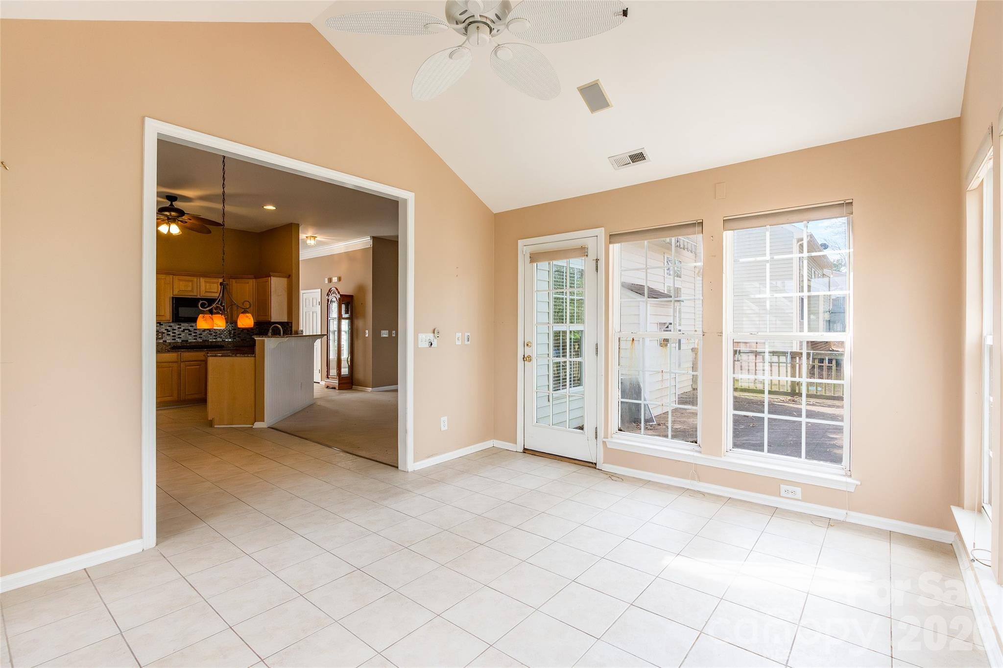 629 Sunset Point Drive