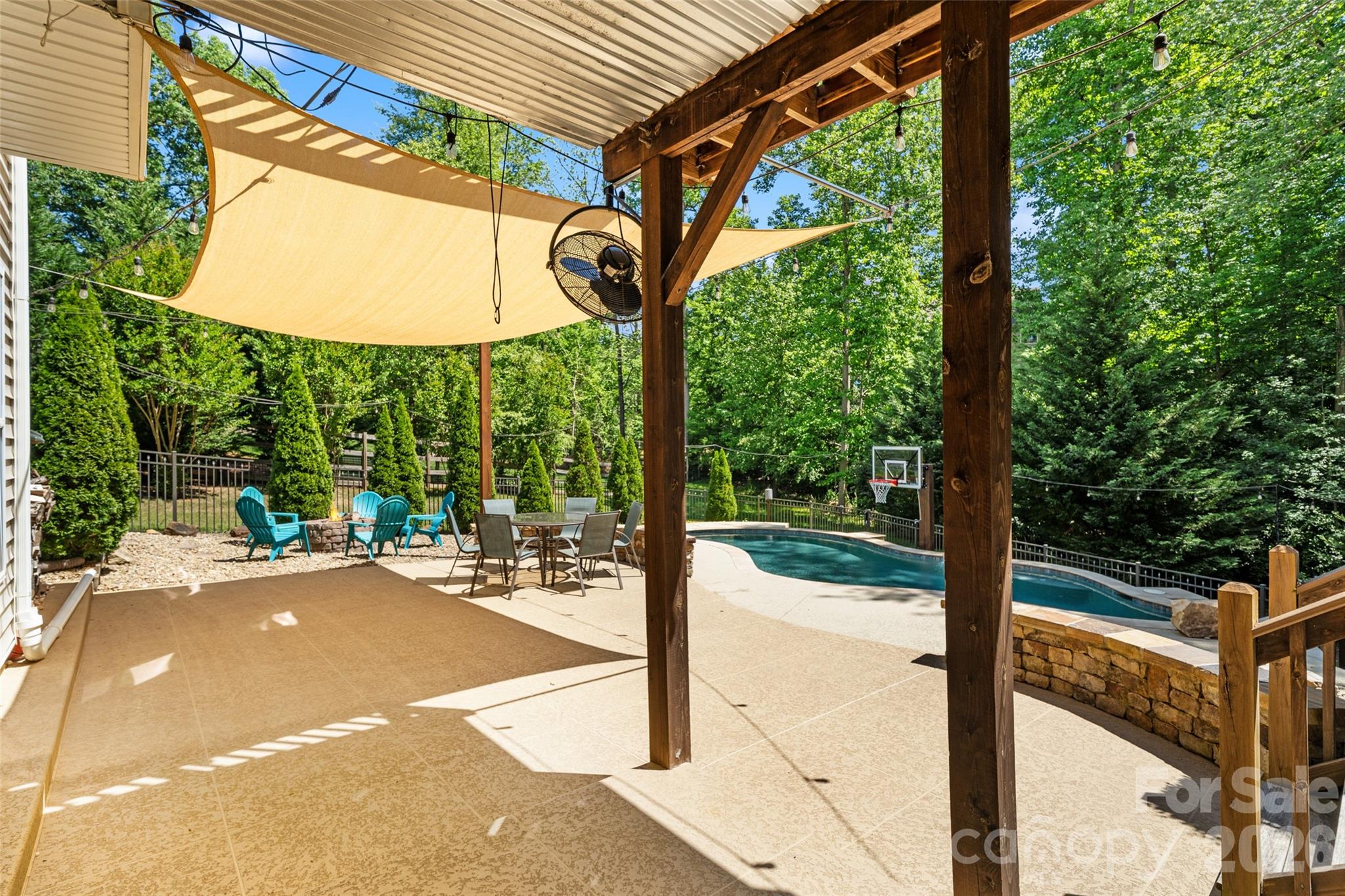 980 Autumn Glen Court