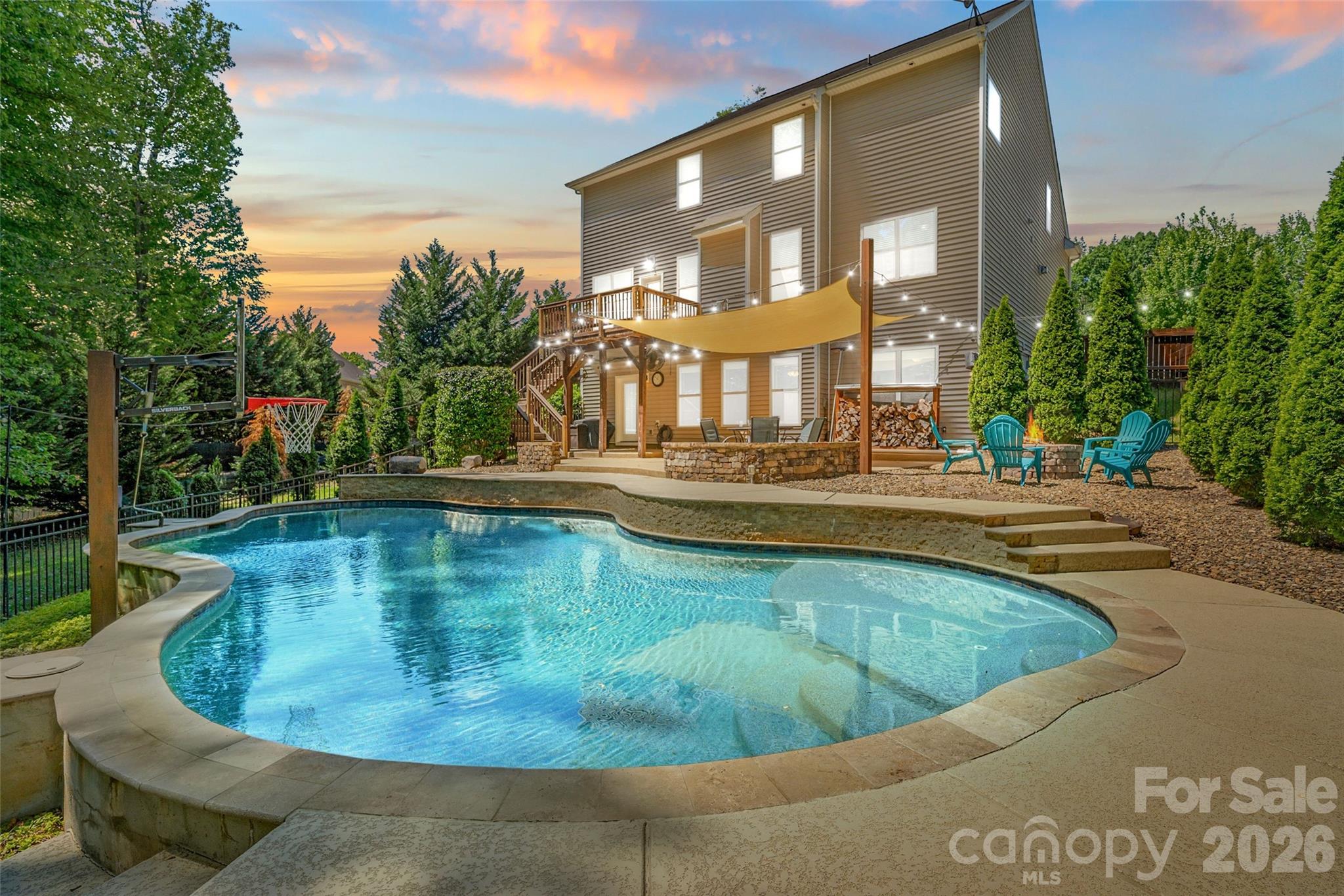 980 Autumn Glen Court