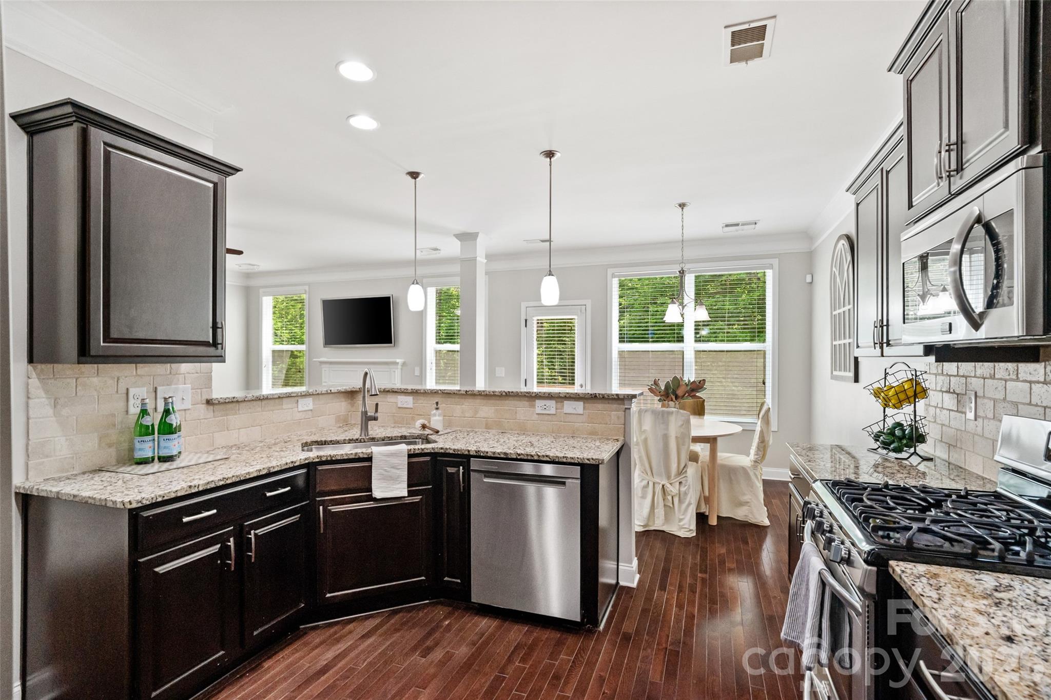 980 Autumn Glen Court