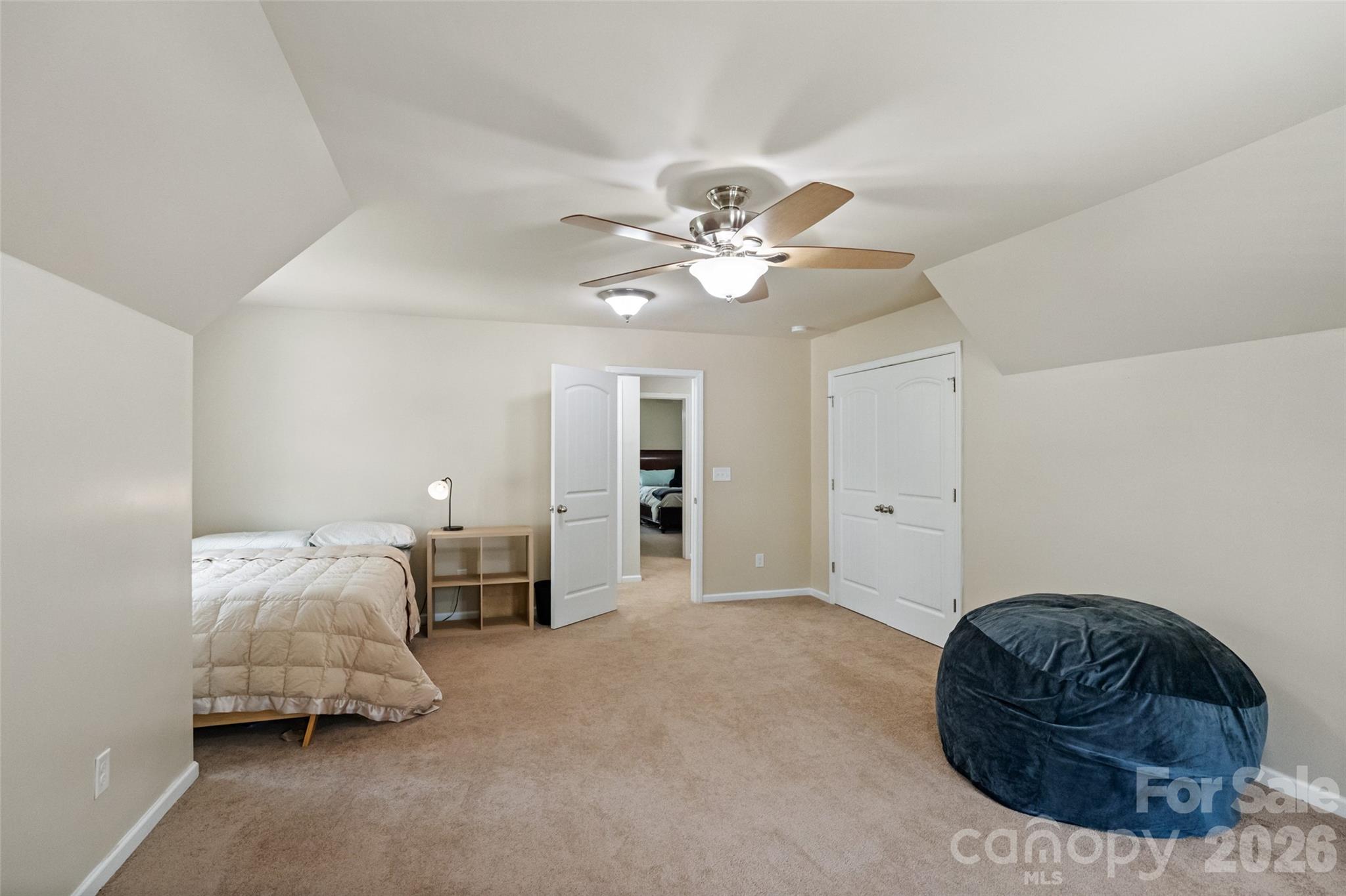 980 Autumn Glen Court