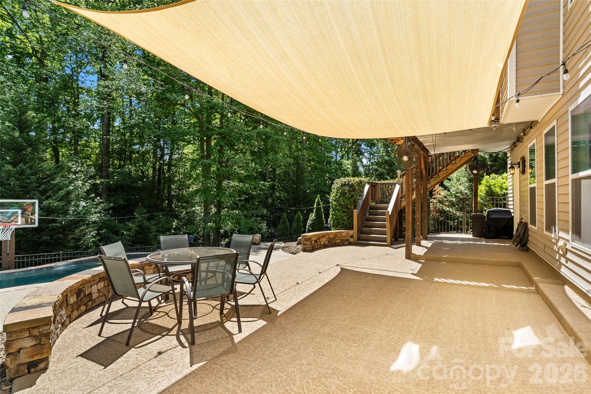 980 Autumn Glen Court