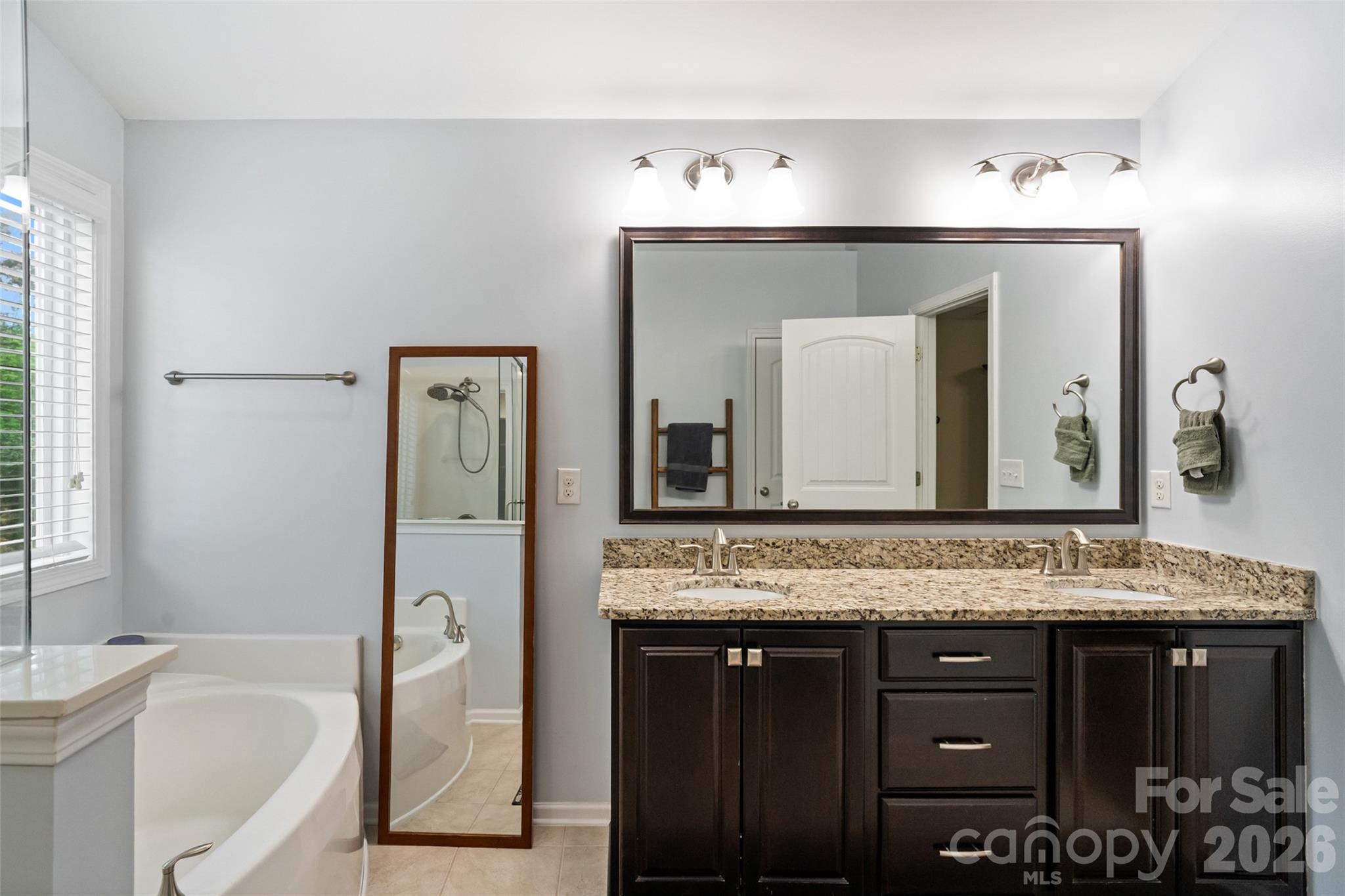 980 Autumn Glen Court