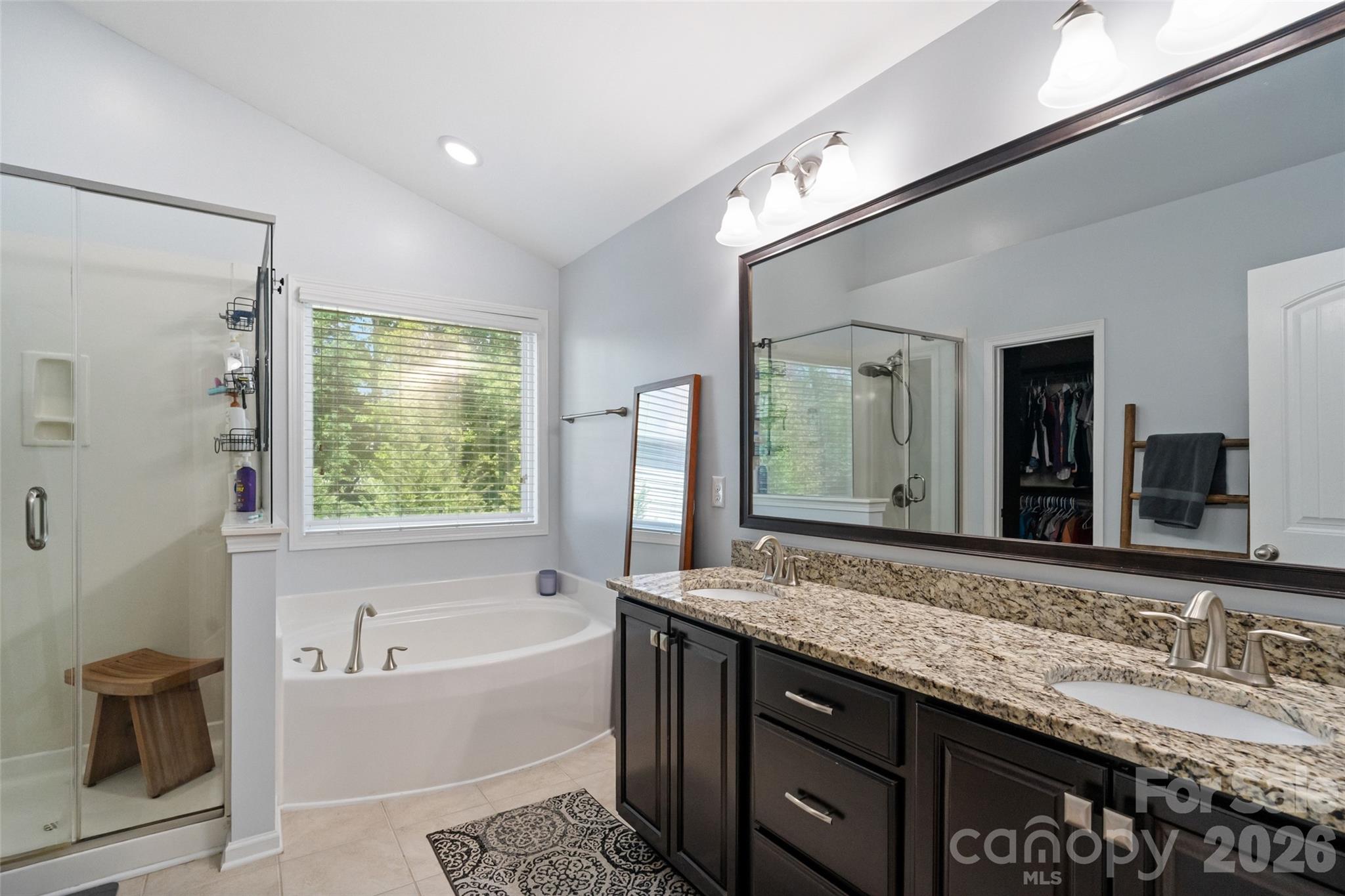 980 Autumn Glen Court