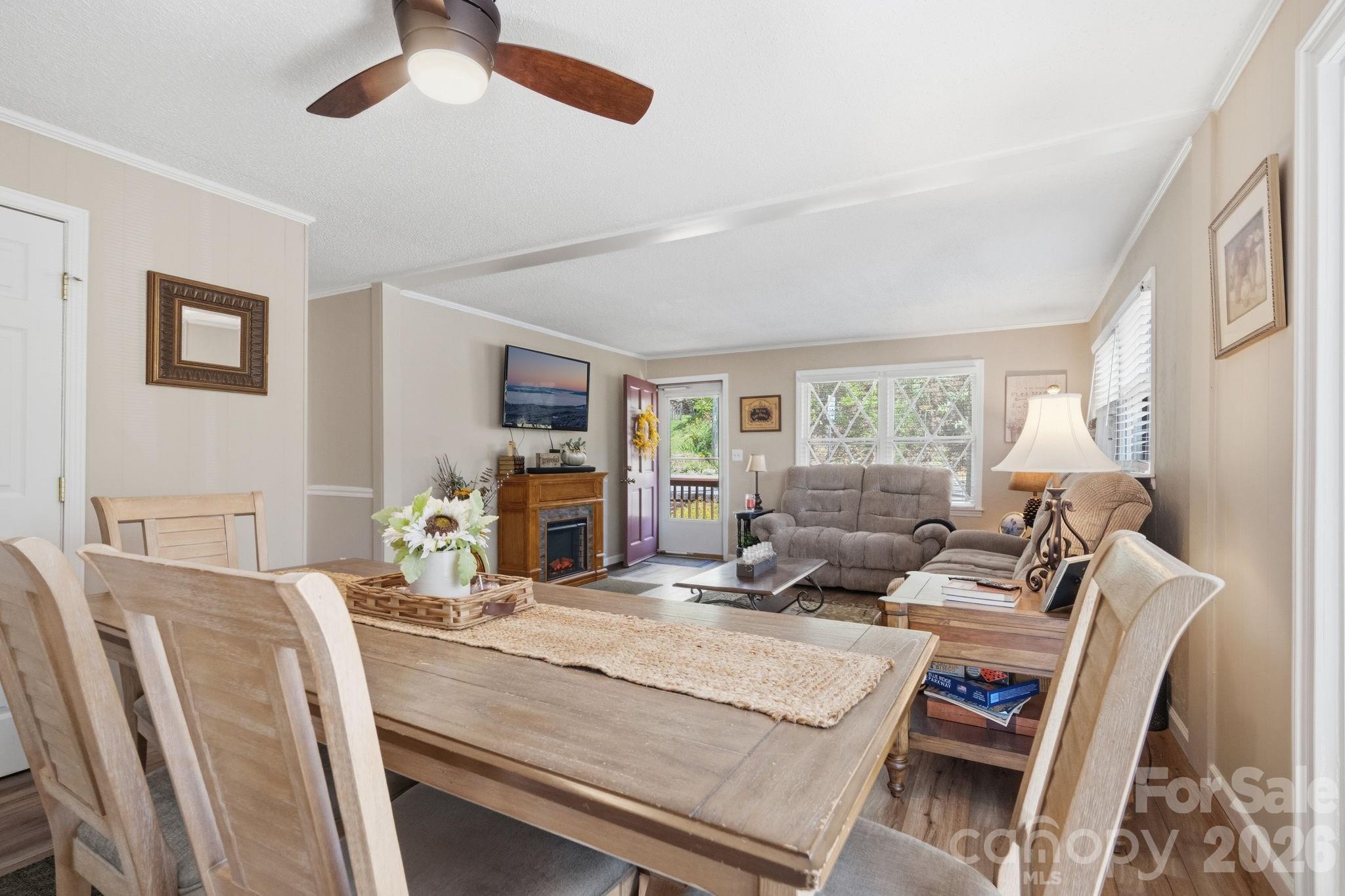 806 Dogwood Drive