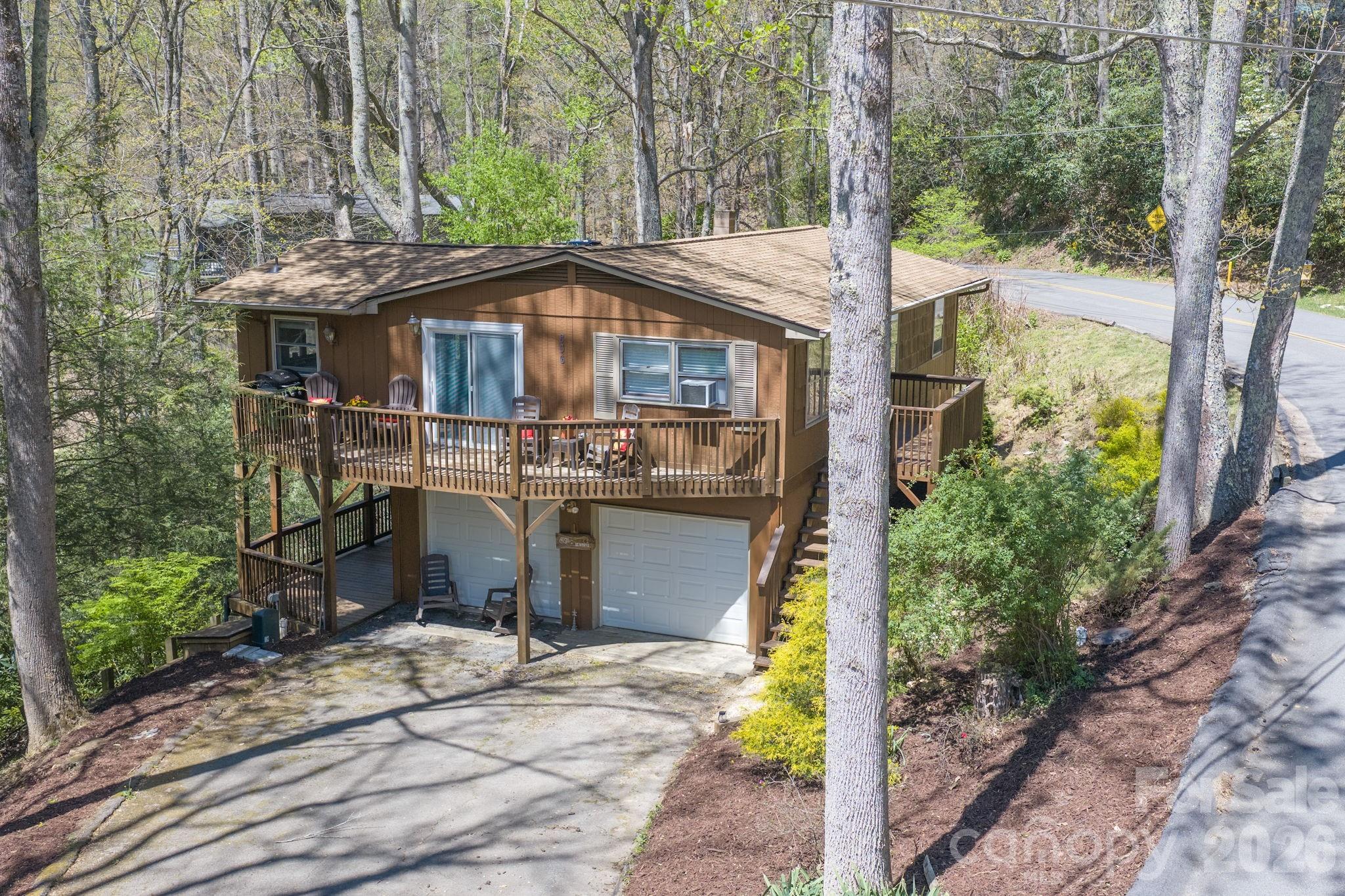 806 Dogwood Drive