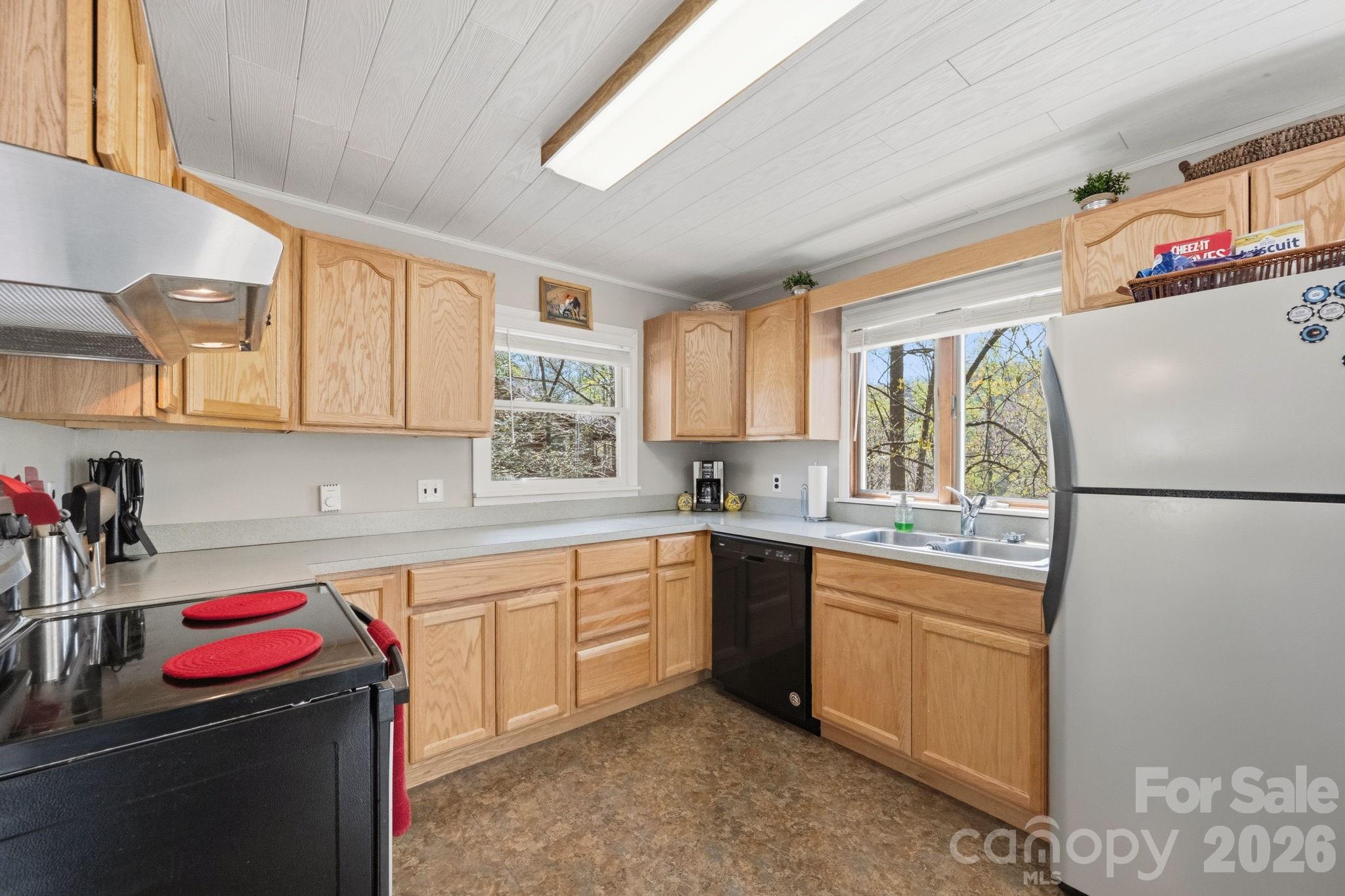 806 Dogwood Drive