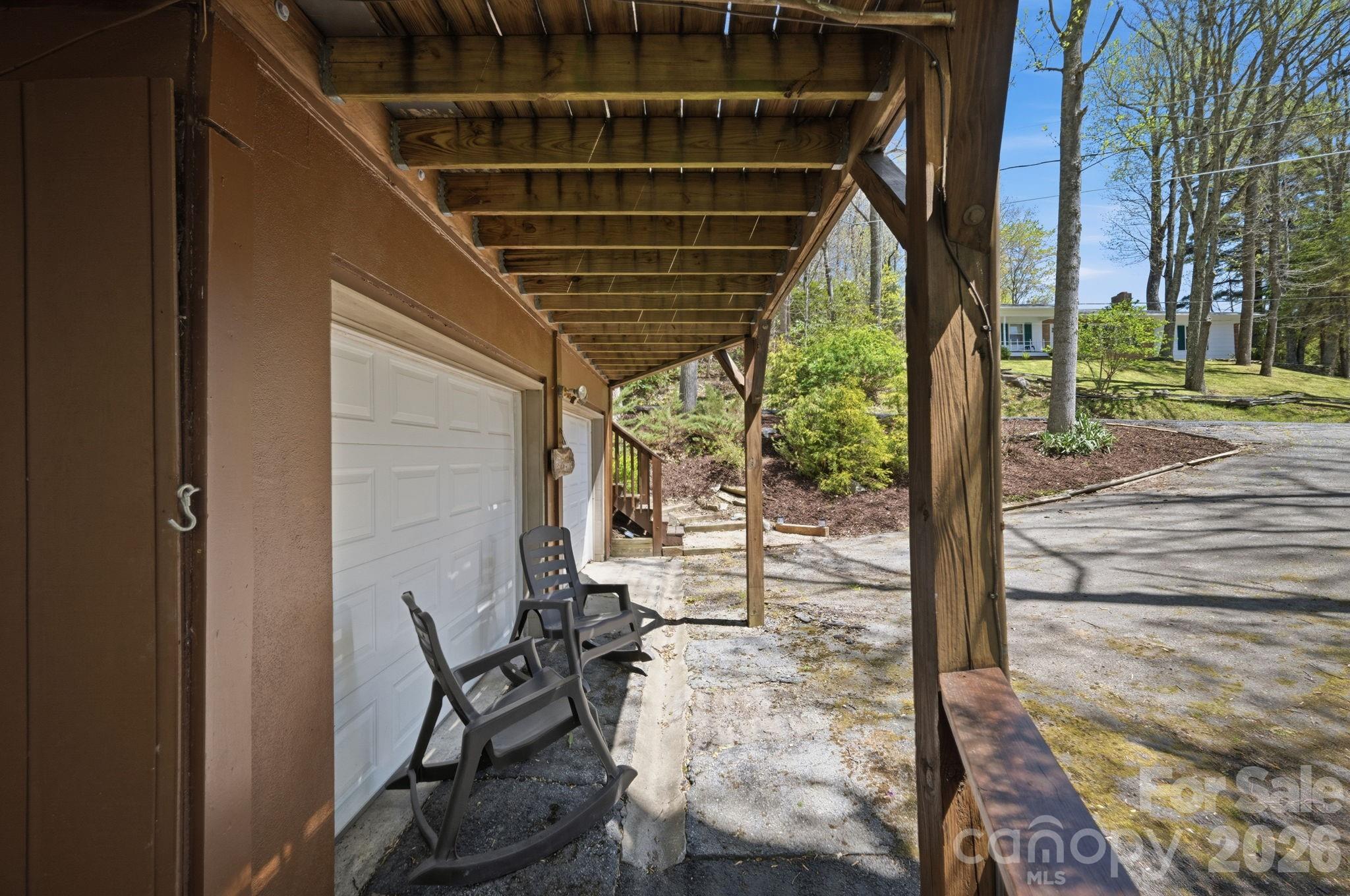 806 Dogwood Drive