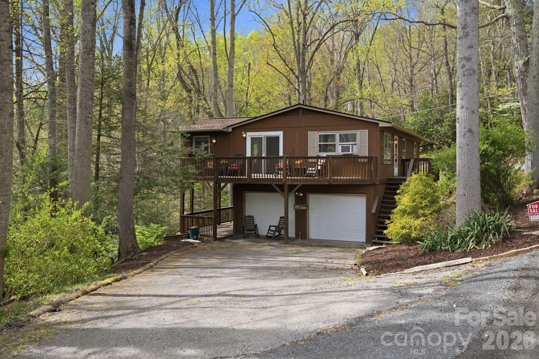 806 Dogwood Drive