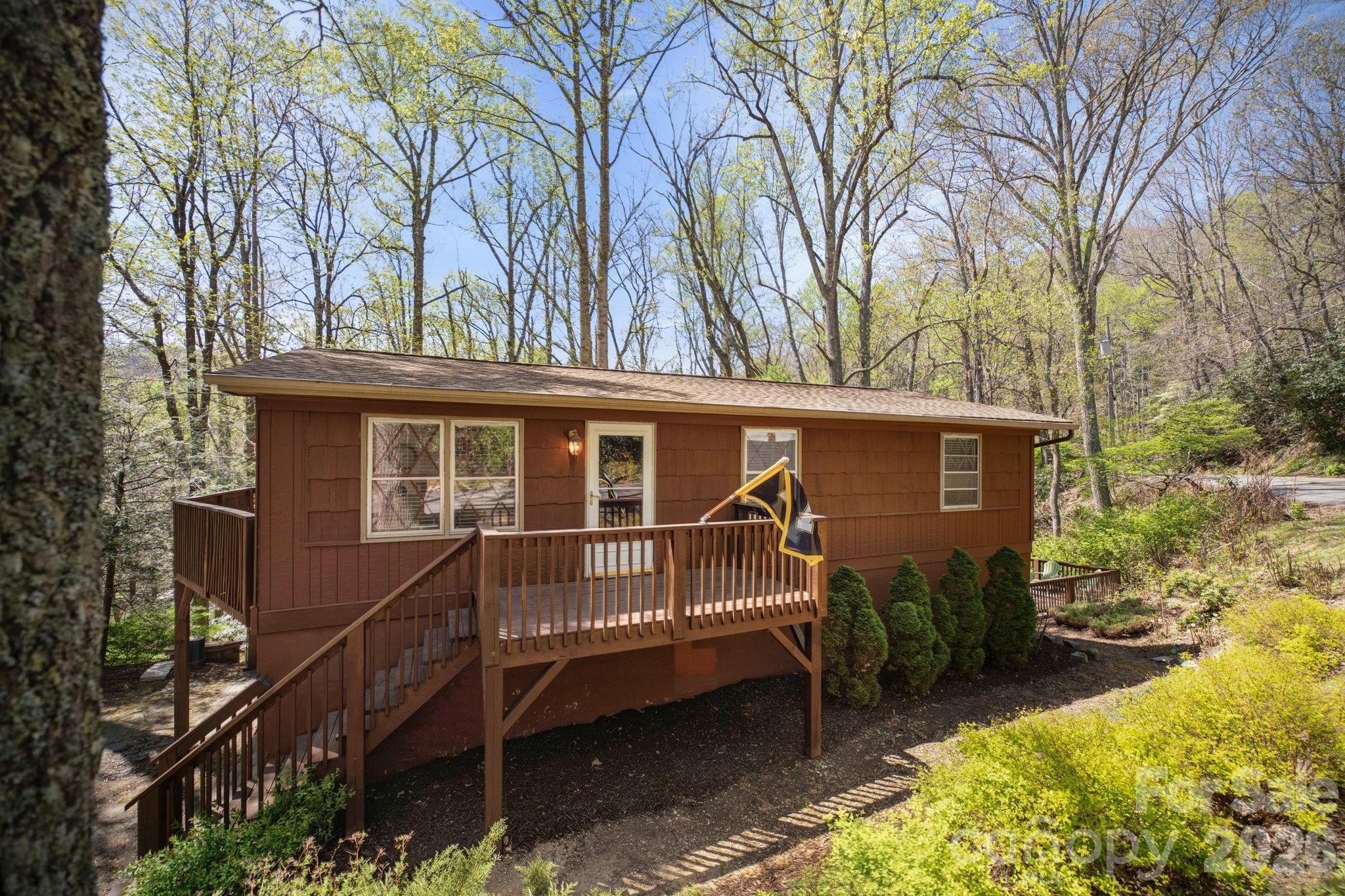 806 Dogwood Drive